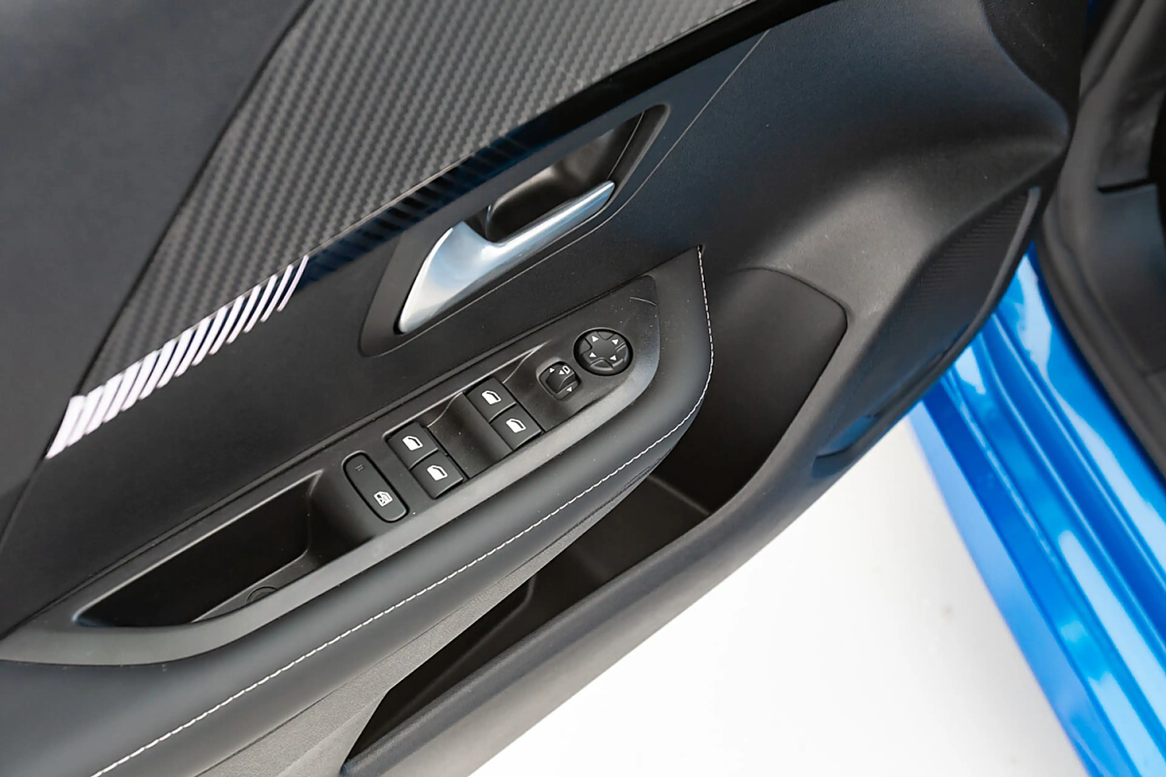 Peugeot e-208 208(e-) Elektromotor (e-) Allure — photo 11