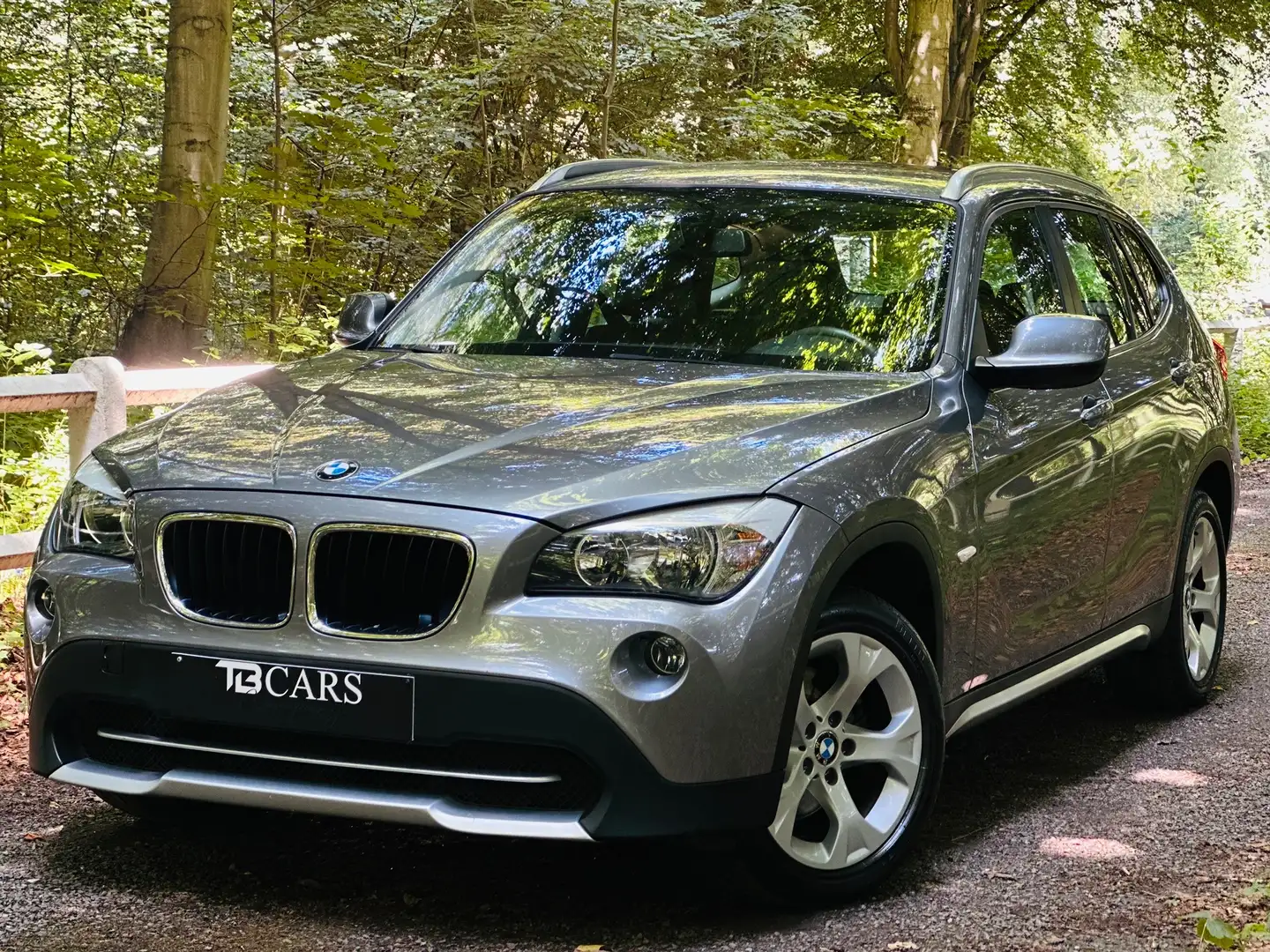 BMW X1 X1 2.0 dA // BOITE AUTOMATIQUE \\ ** 76.000 KM ** Argent - 2