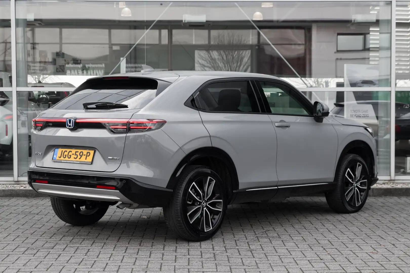 Honda HR-V 1.5 e:HEV Elegance Nieuwstaat Grau - 2