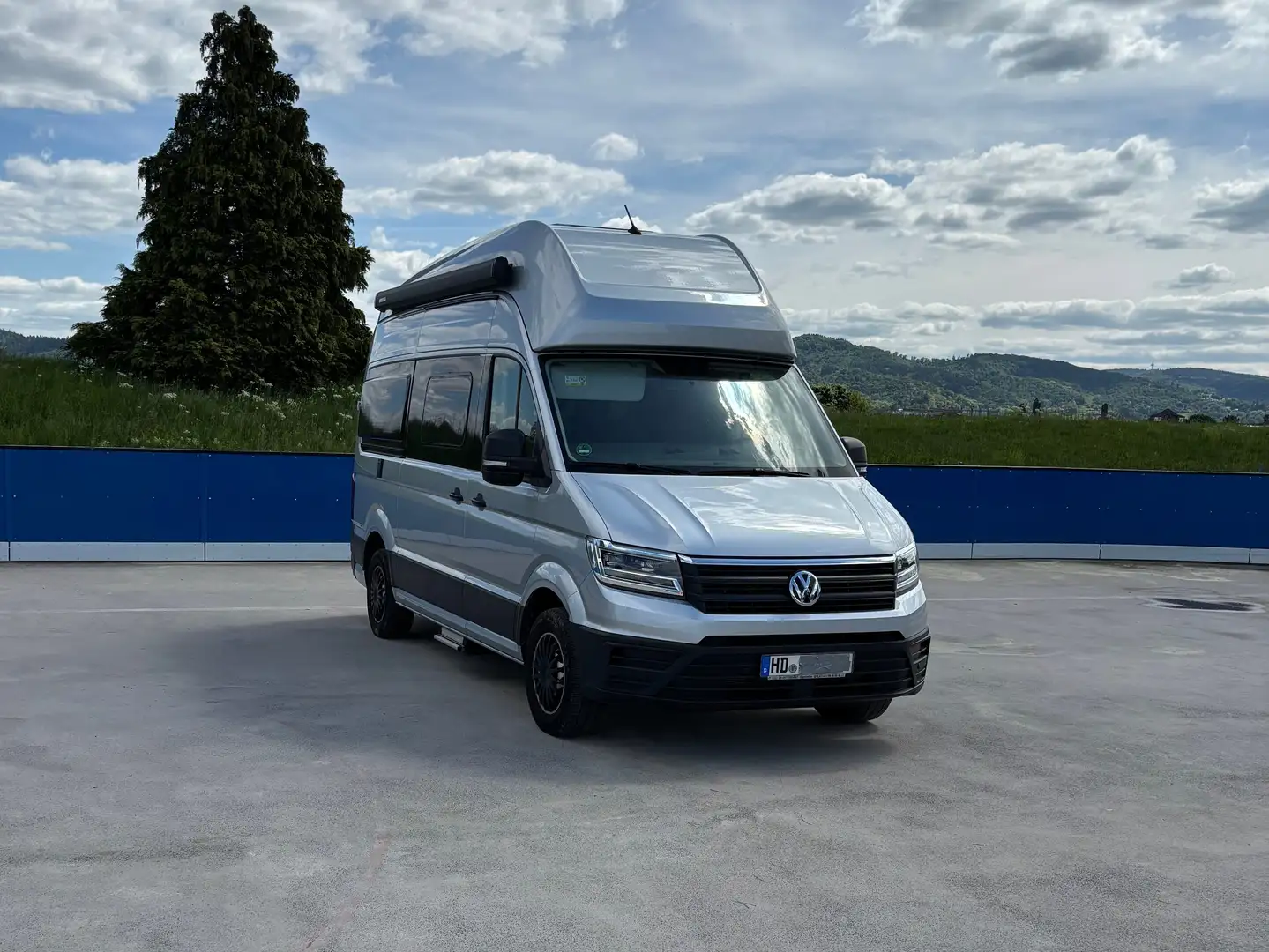 Volkswagen Grand California Grand California TDI Autm. VA 600 AHK,MARKISE, NAV Srebrny - 2