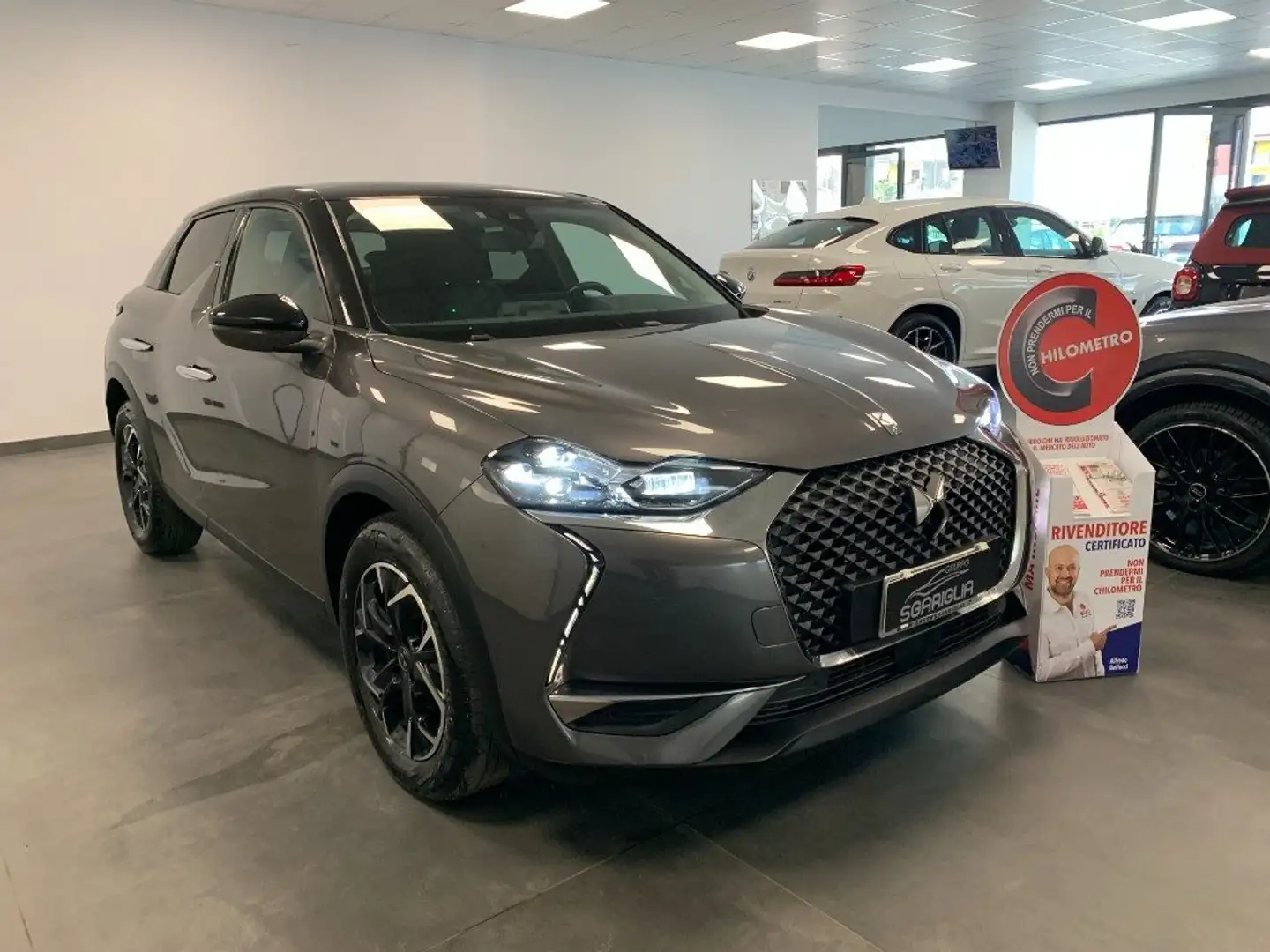 DS Automobiles DS 3 Crossback 1.5 BlueHDi STRAFULL Faubourg Gris - 1