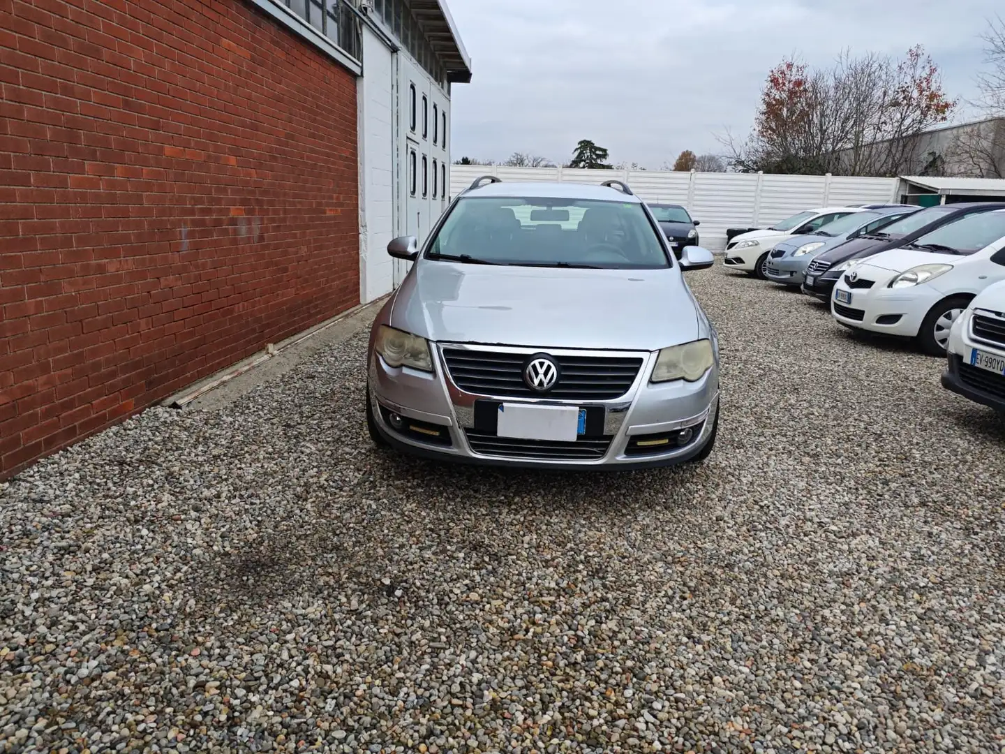 Volkswagen Passat Variant Passat VI 2.0 tdi Comfortline 4motion dpf Argento - 2