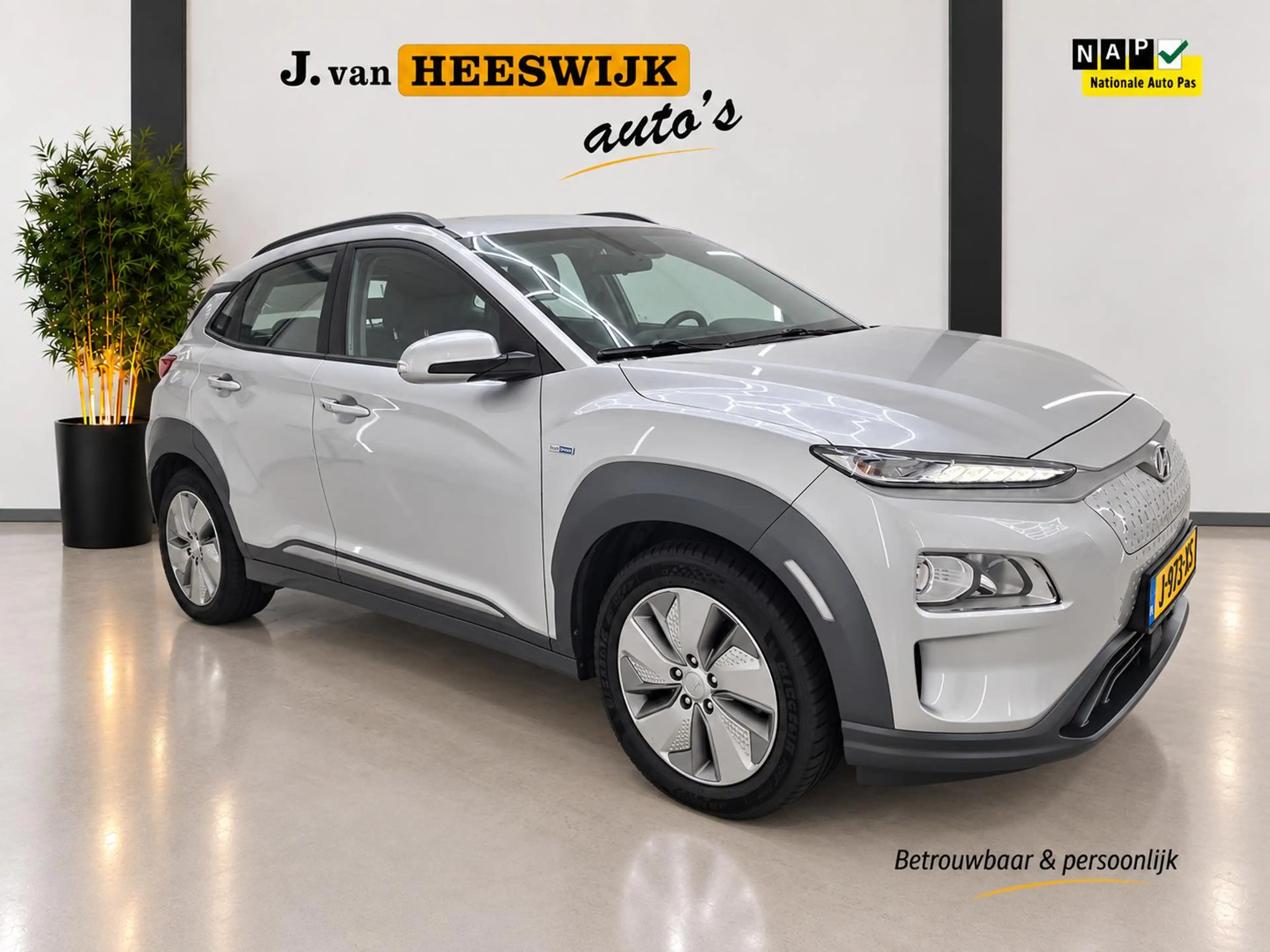 Hyundai KONA EV Comfort 64 kWh SOH 98,9 % | 3 Fase laden | Park — photo 8