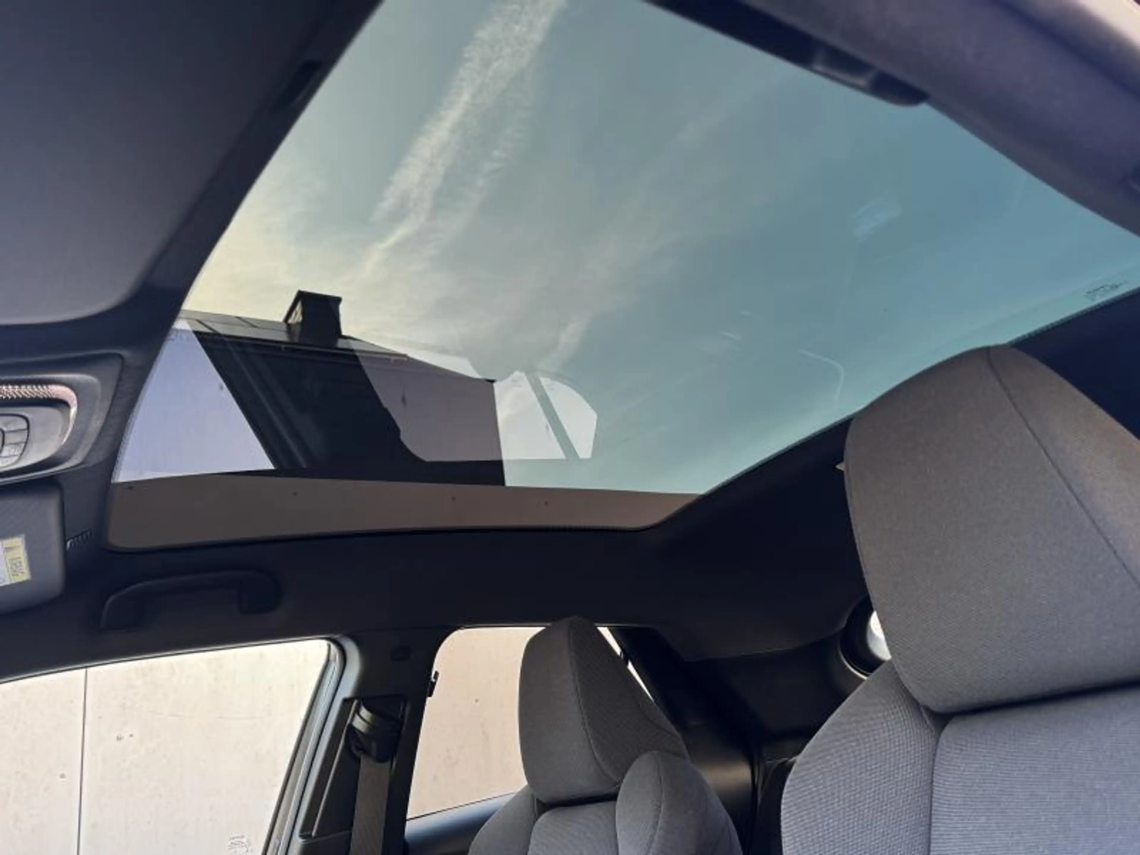 Toyota C-HR ELITE — photo 13