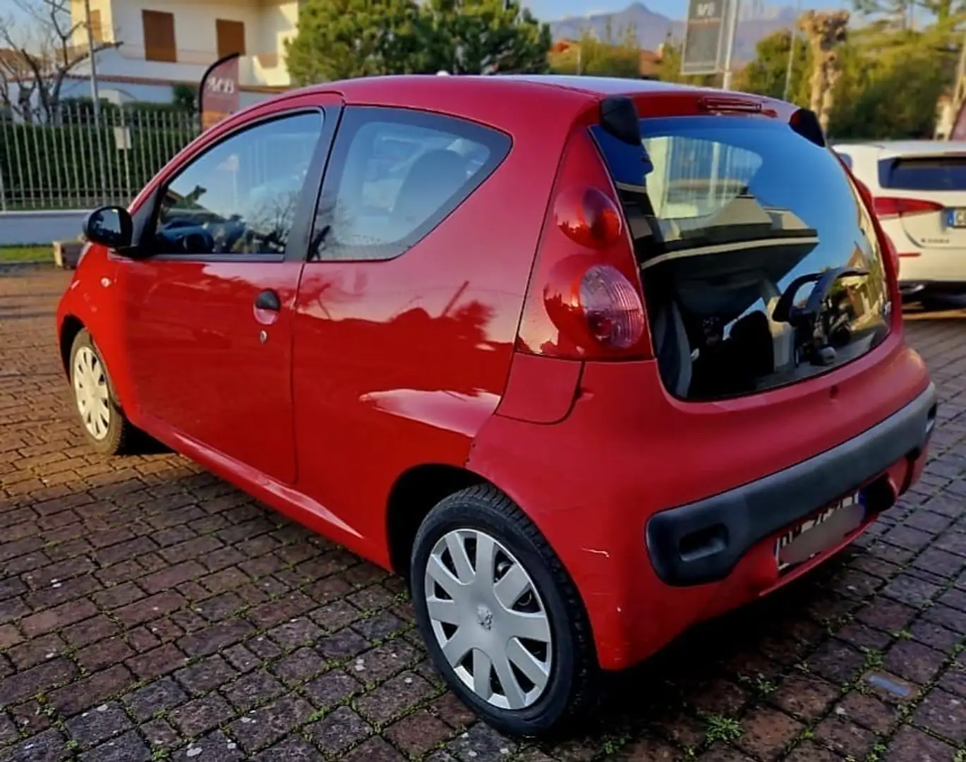 Peugeot 107 3p 1.0 12v Plaisir - 2