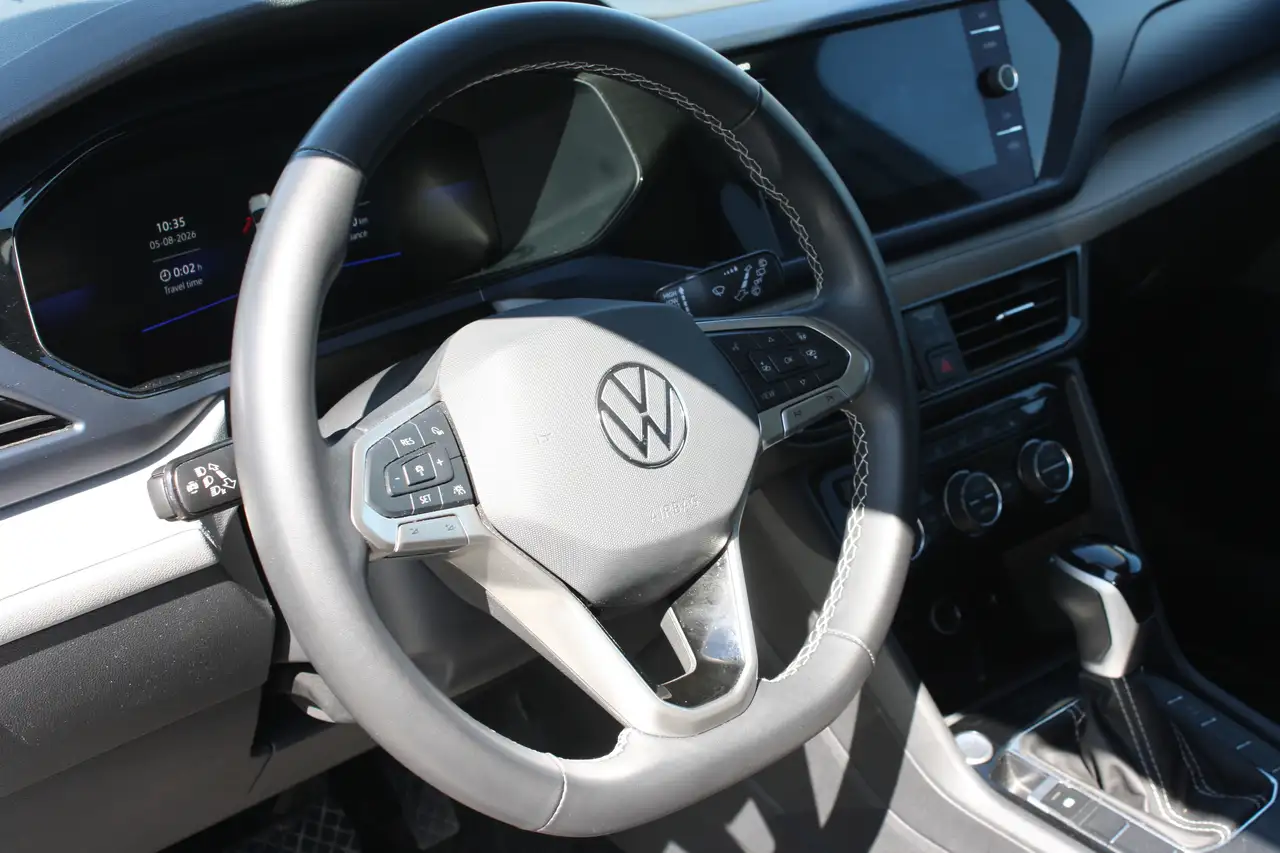 Volkswagen Taos снимка Volkswagen Taos