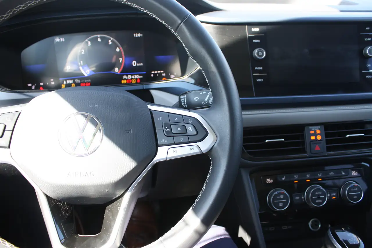 Volkswagen Taos снимка Volkswagen Taos