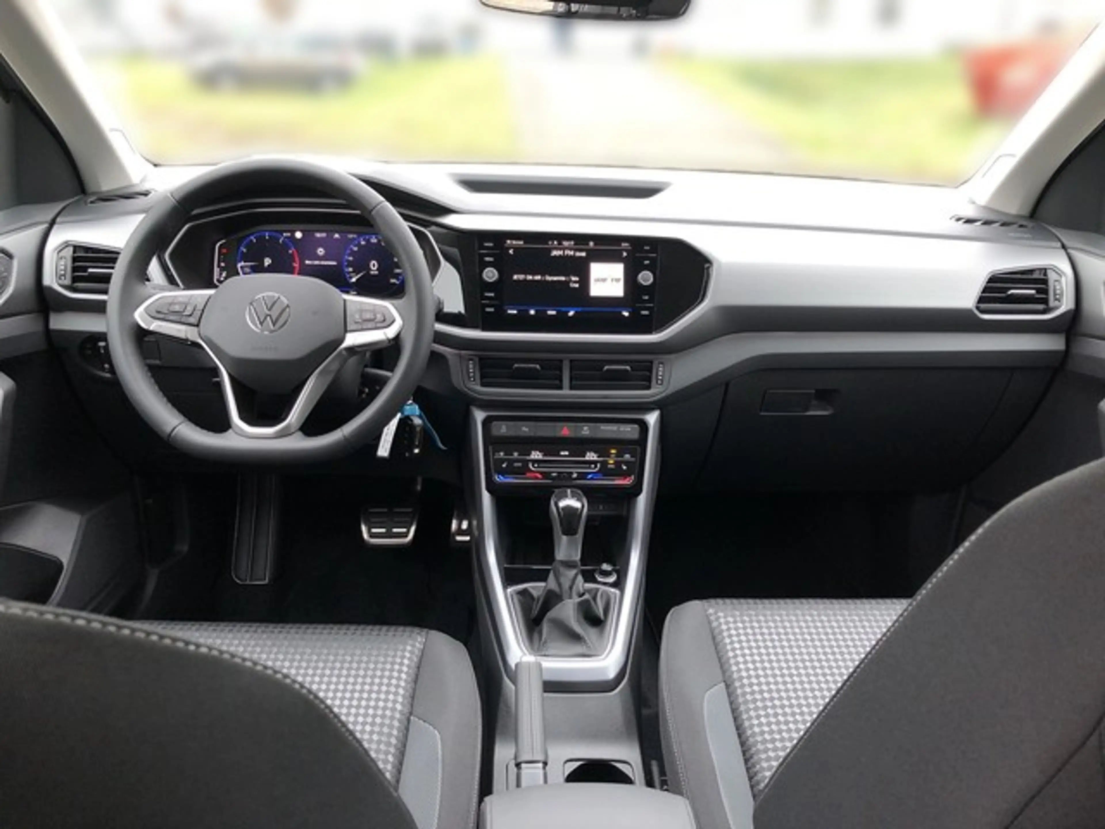 Volkswagen T-Cross Active 1.0TSI DSG Active+R-LINE+LED+NAVI — photo 12