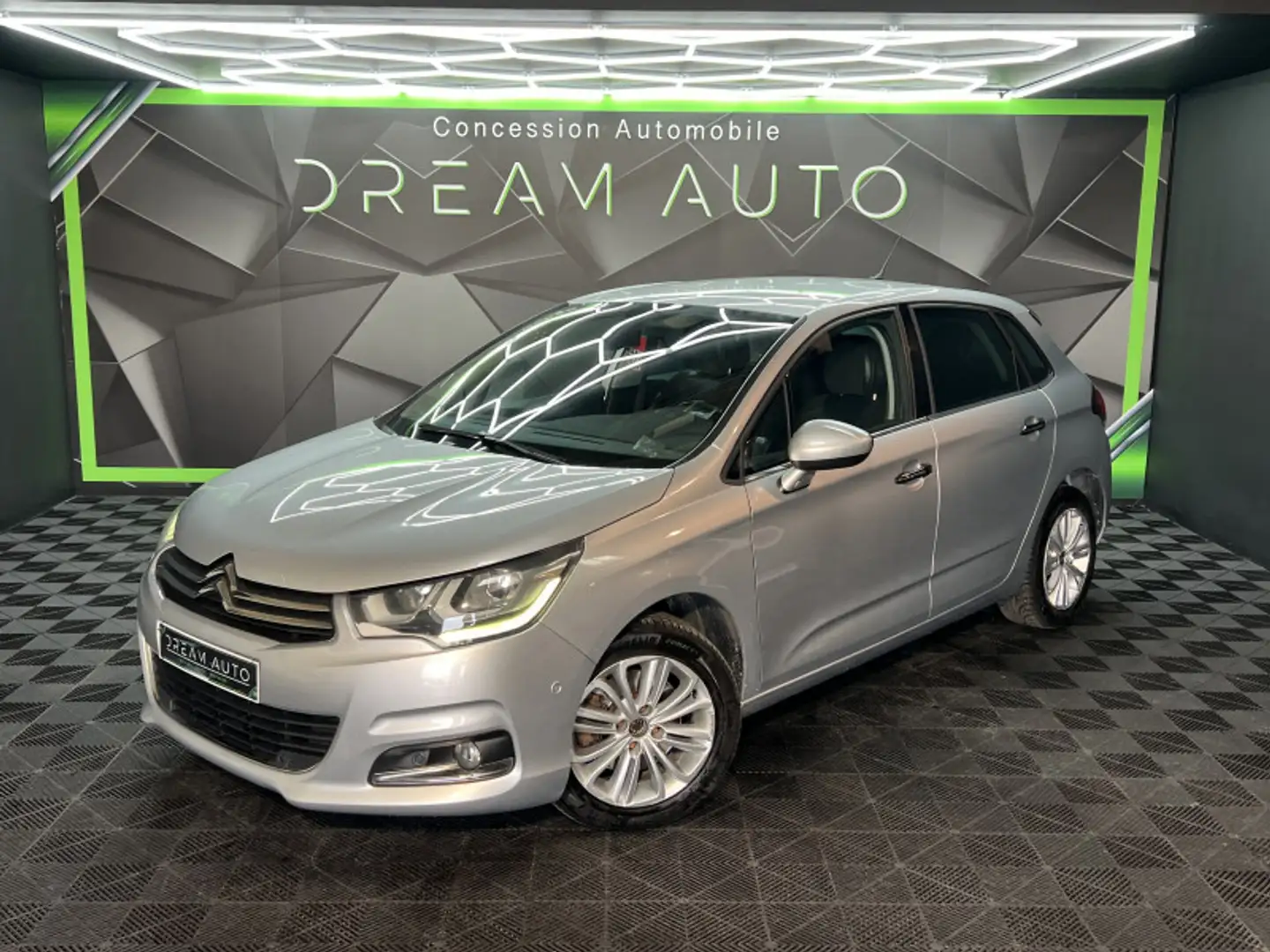 Citroen C4 BLUEHDI 150CH SHINE S\u0026S Gris - 1