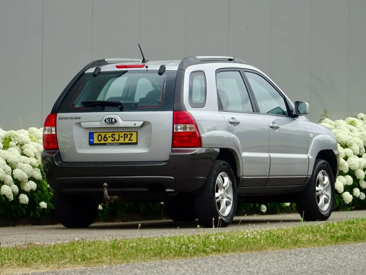 Kia Sportage 2.0 CVVT Executive Sport // Clima NL Trekhaak Grijs - 2