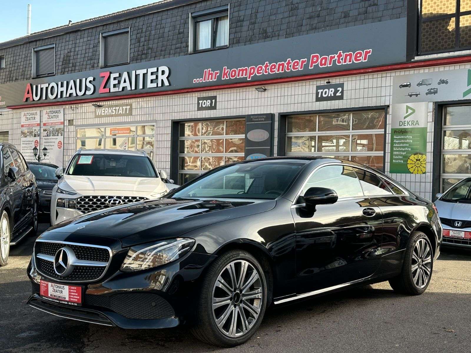 Second hand Mercedes Benz E-Class 300