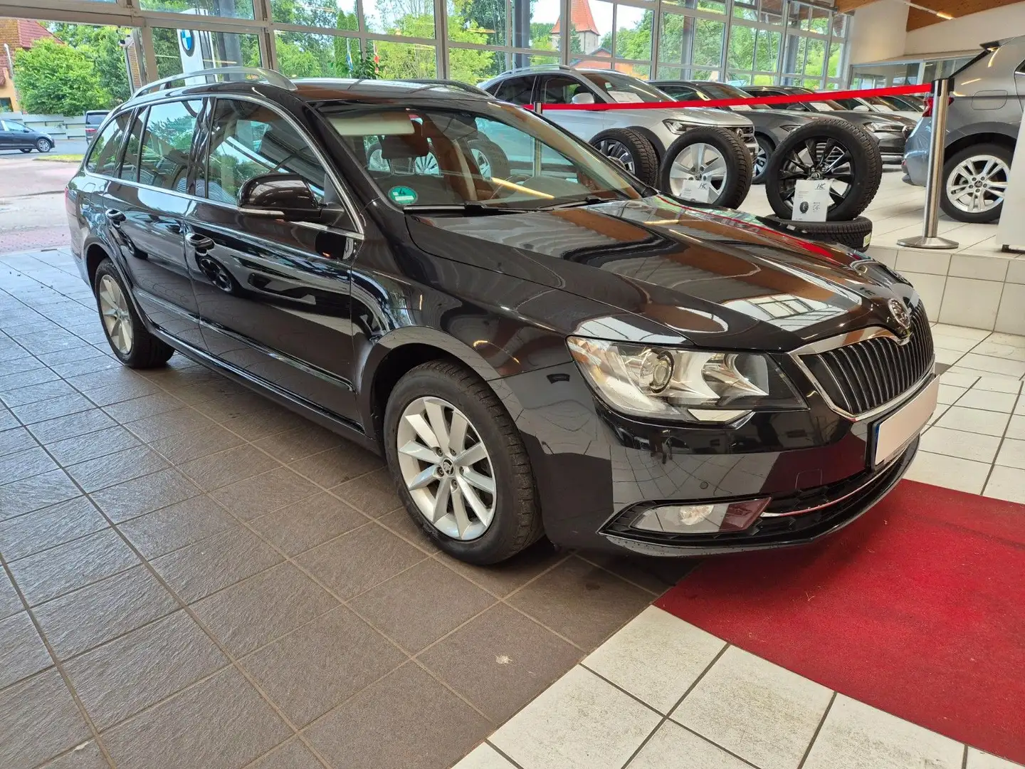 Skoda Superb Combi Ambition AHK Navi PDC Noir - 2