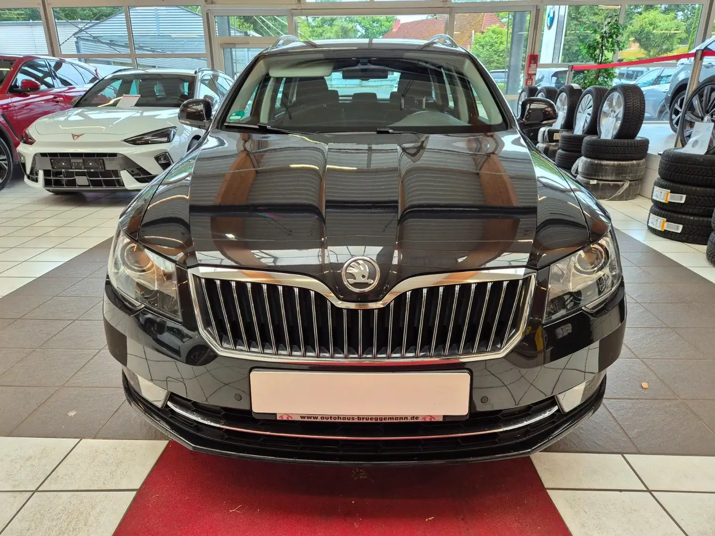 Skoda Superb Combi Ambition AHK Navi PDC Noir - 1