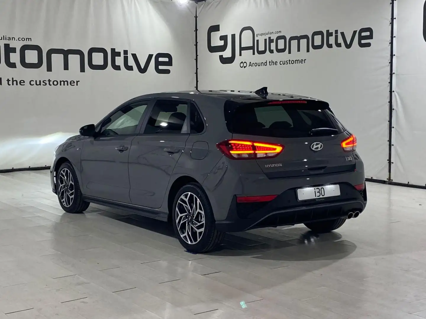 Hyundai i30 1.0 TGDI N Line 100 Gris - 2