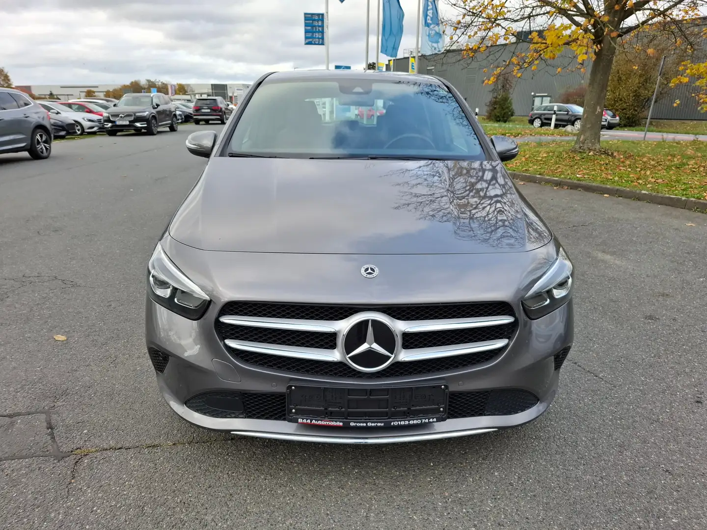 Mercedes-Benz B 180 B 180 (247.084) Grau - 2