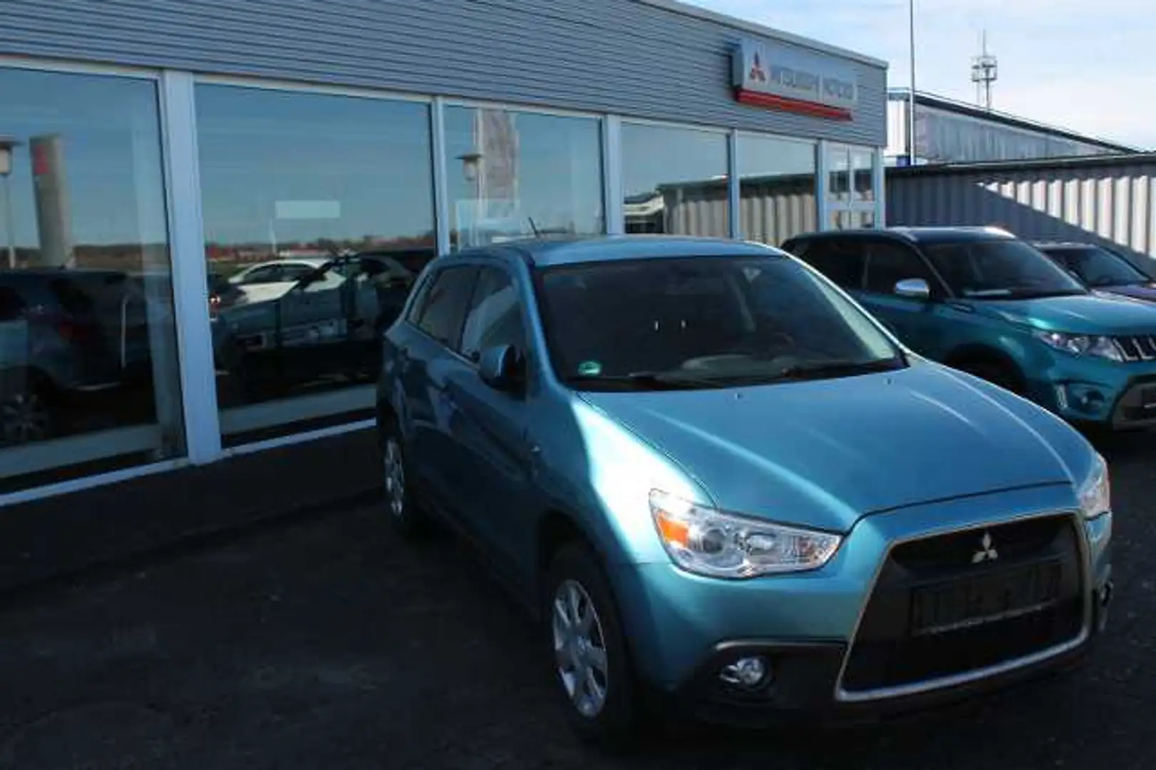 Mitsubishi ASX 1,8 DI-D Invite Intro Edition Blau - 1