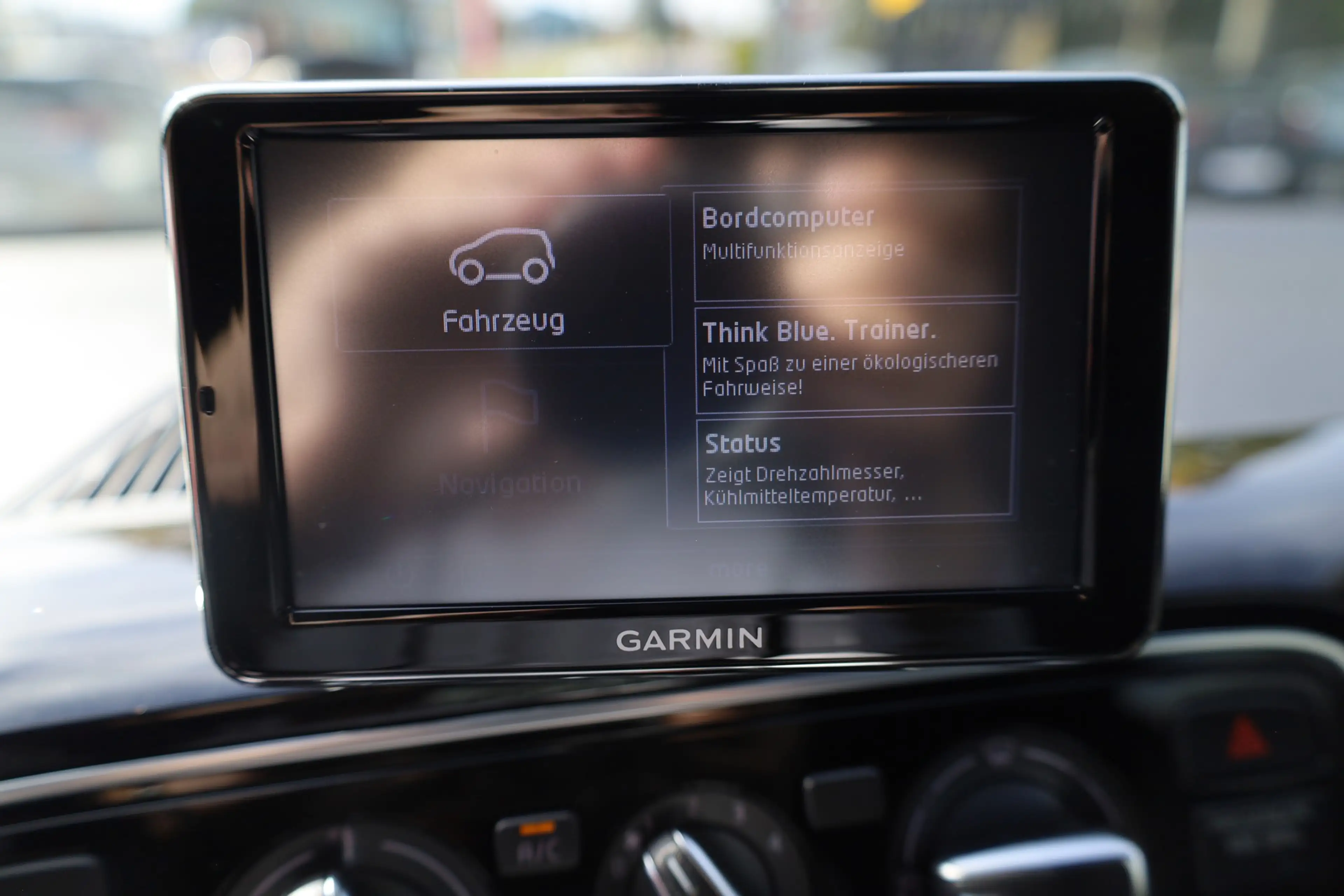 Volkswagen up! 1.0 TSI move Navi Sitzheizung Bluetooth AU — photo 12