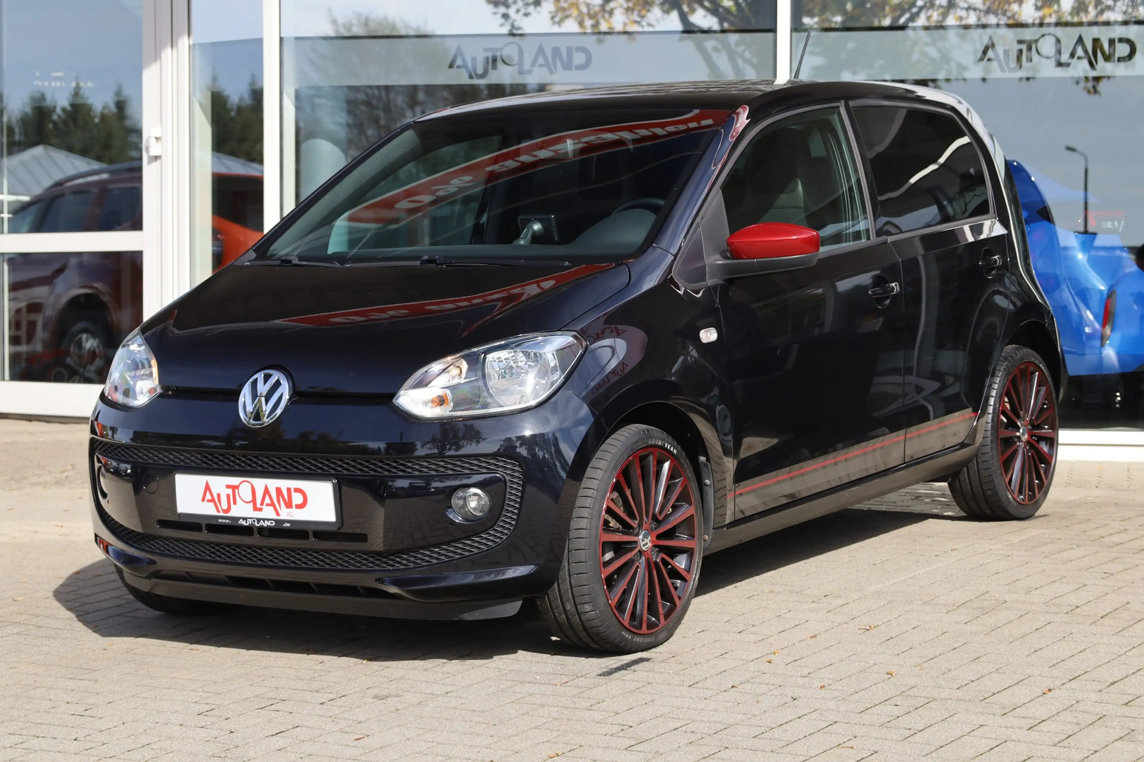 Volkswagen up! 1.0 TSI move Navi Sitzheizung Bluetooth AU — photo 2