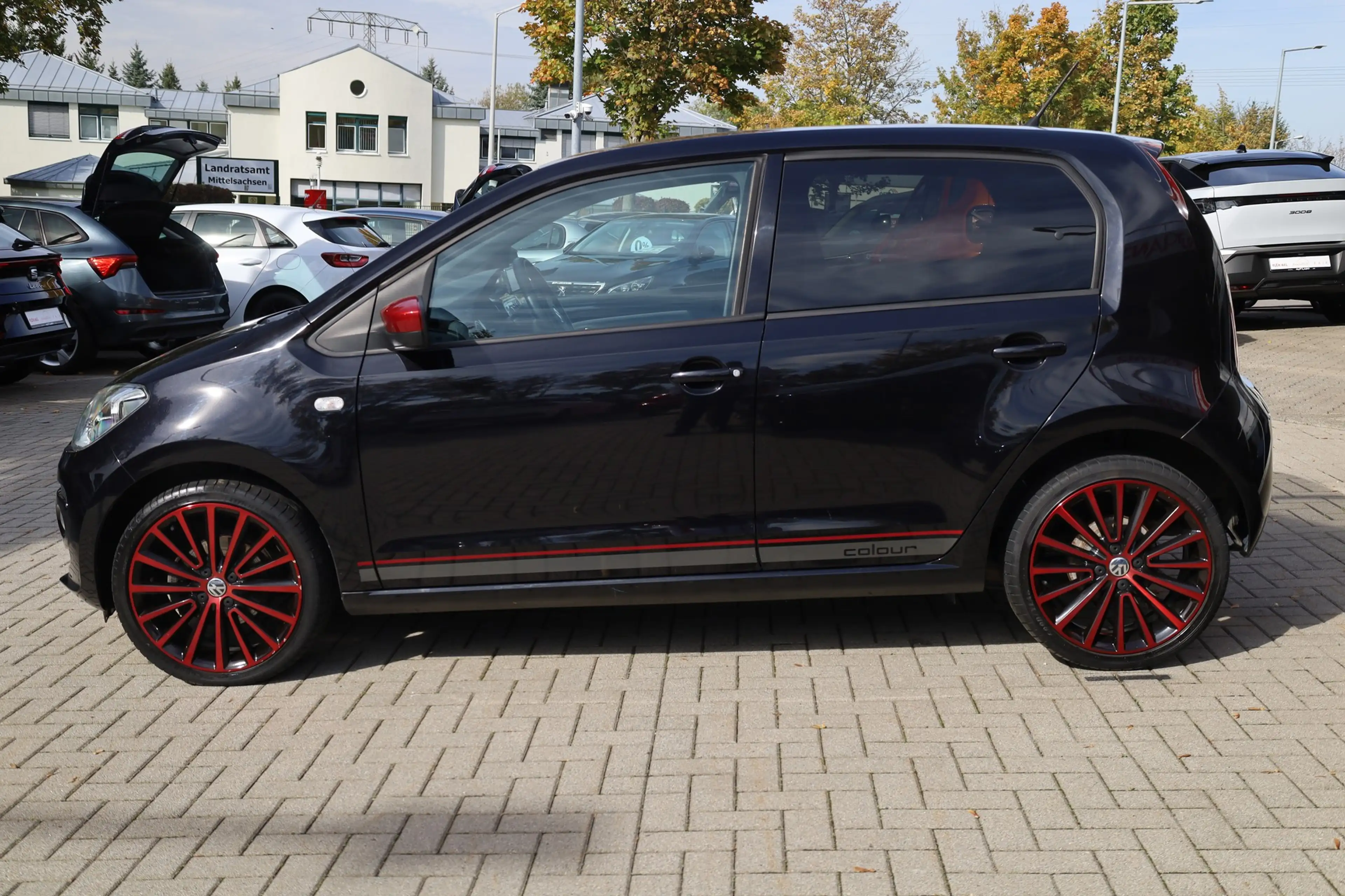 Volkswagen up! 1.0 TSI move Navi Sitzheizung Bluetooth AU — photo 3