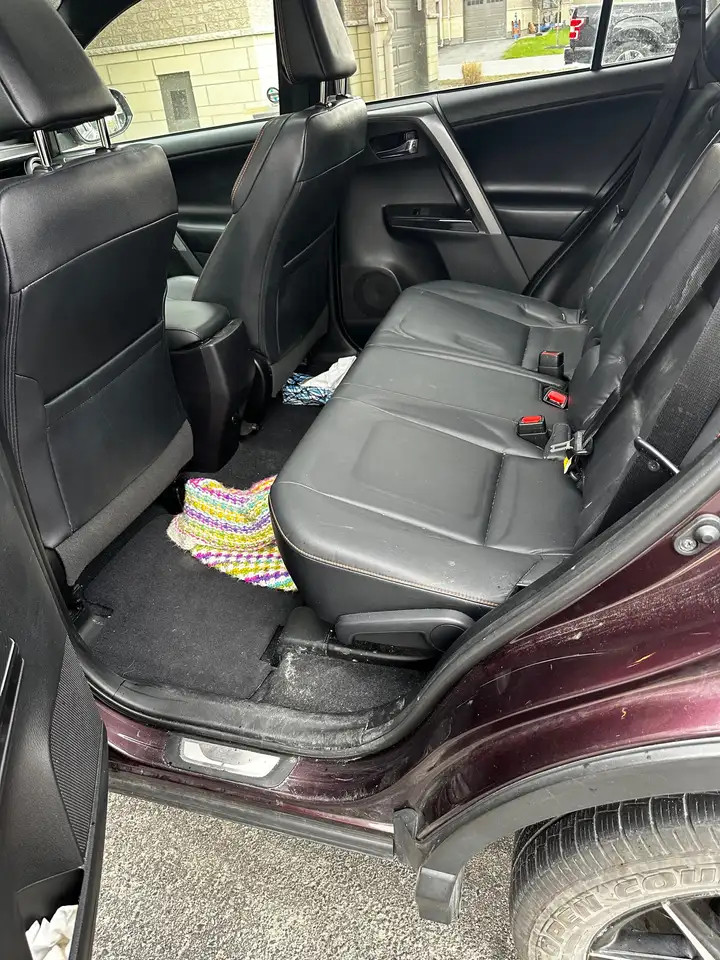 Toyota RAV 4 снимка Toyota RAV 4