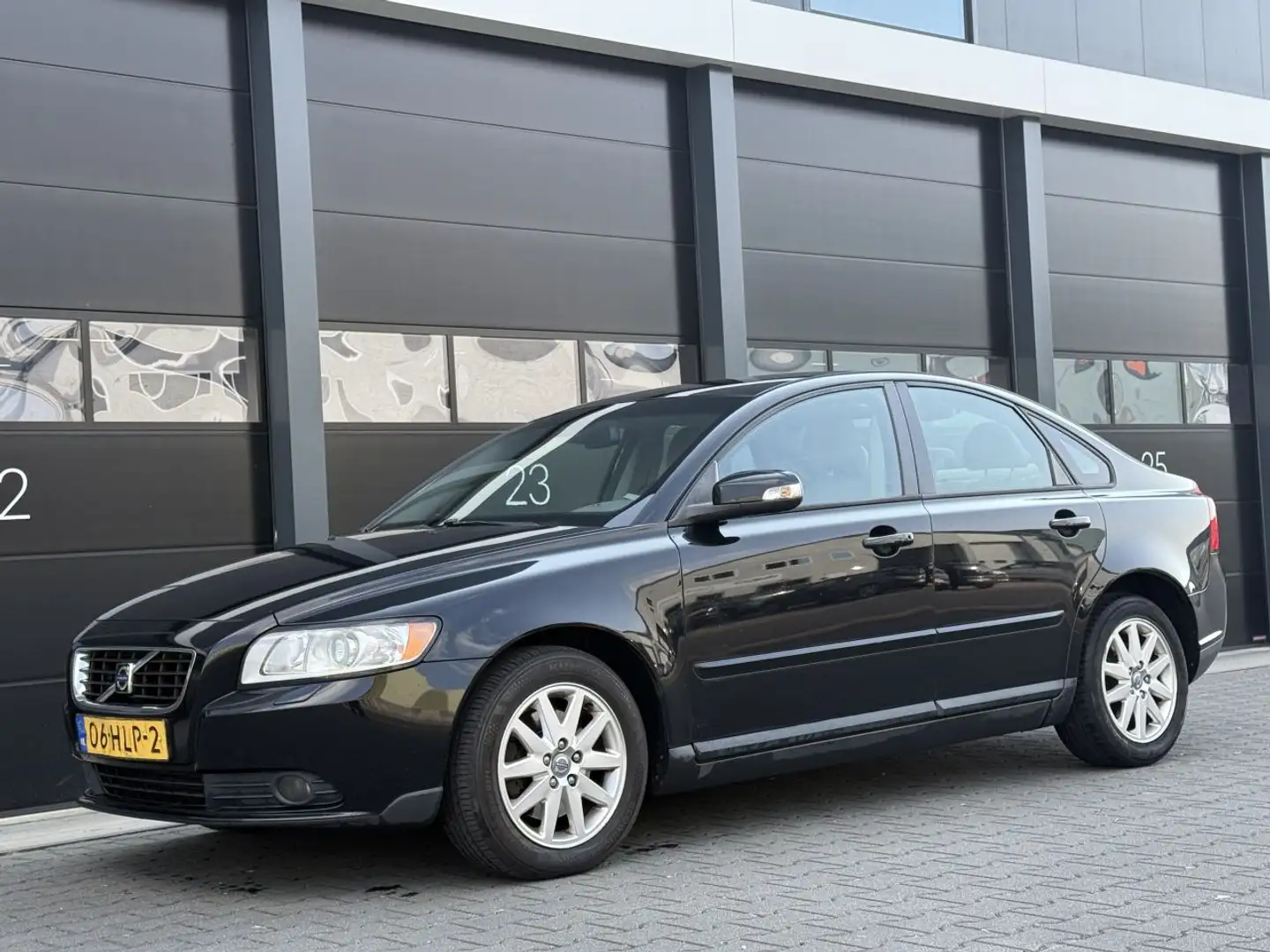 Volvo S40 S-40 2.0D Edition I Černá - 1