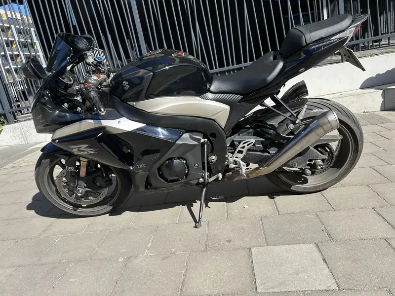 Suzuki GSX-R 1000 - foto 4