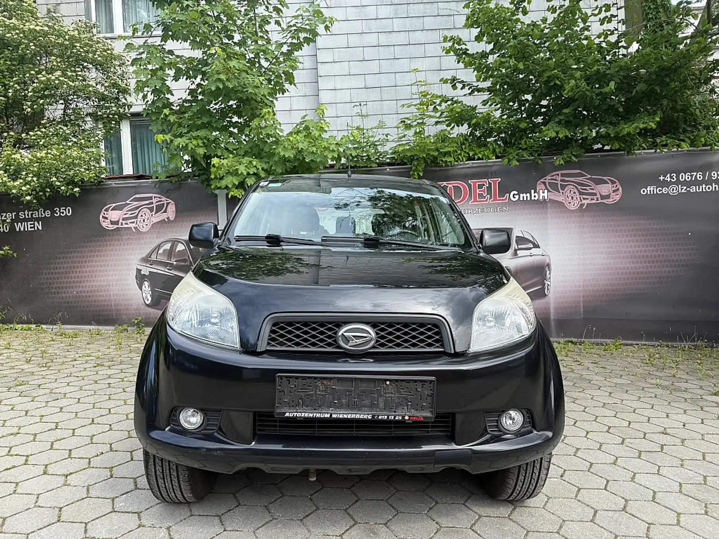 Daihatsu Terios 1,5 Top Schwarz - 2