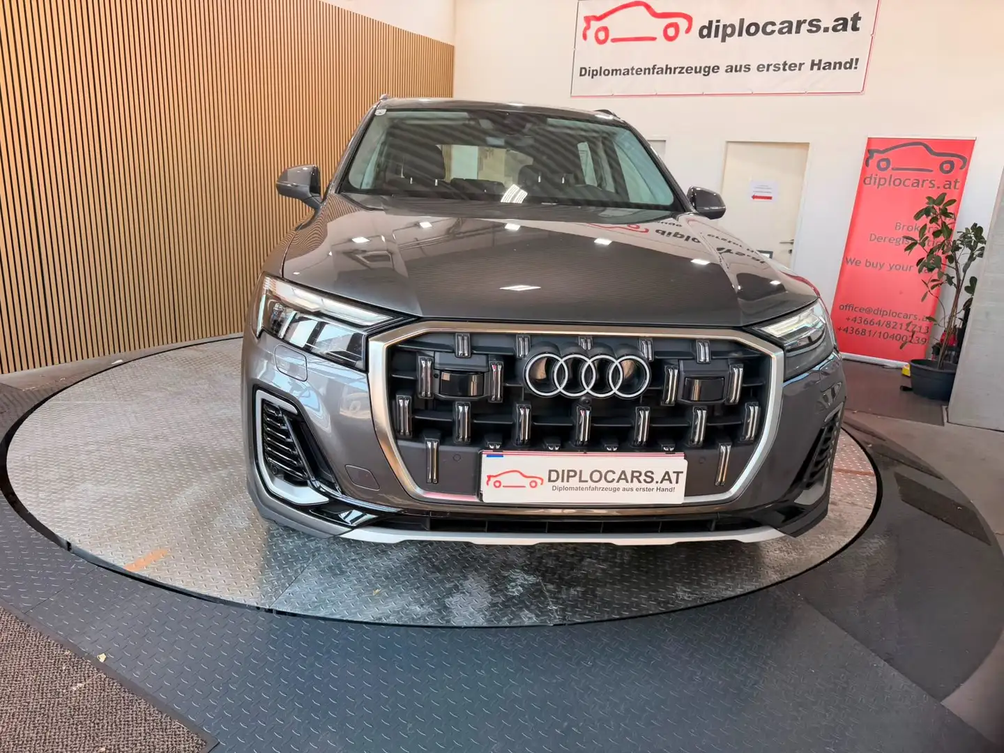 Audi Q7 TDI quattro 210 kW Grau - 2