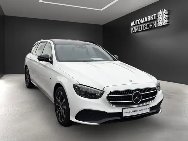 Mercedes-Benz E-Class view 2