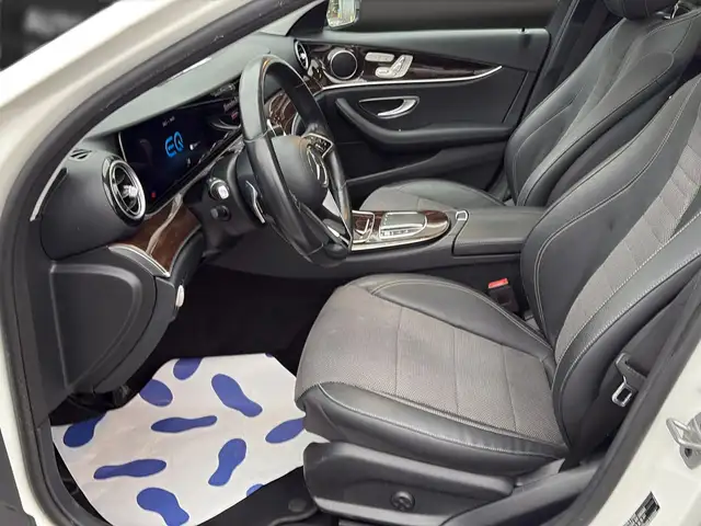 Mercedes-Benz E-Class view 10