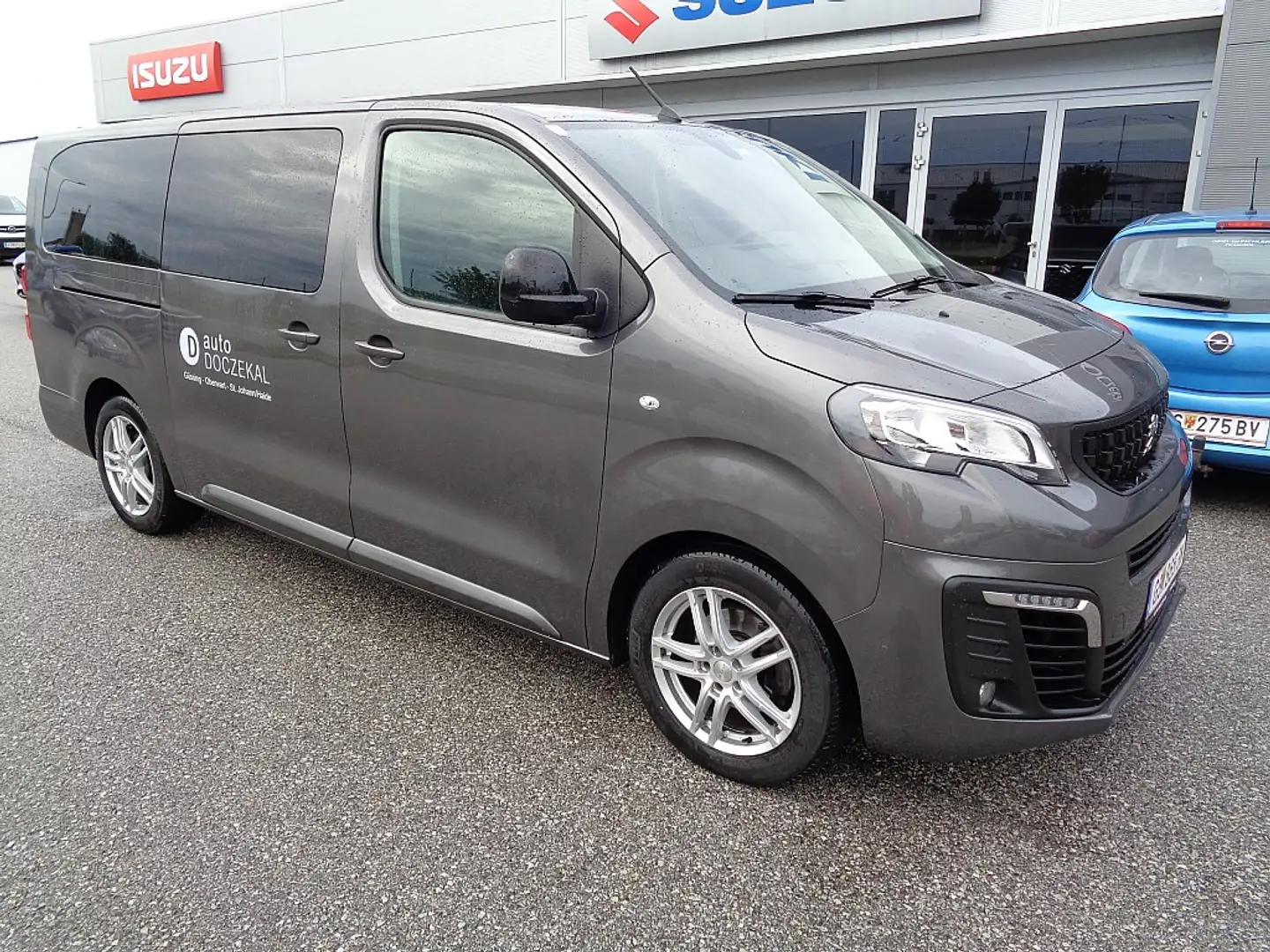 Peugeot Traveller Business L3 BlueHDI 150 S&S Gris - 2