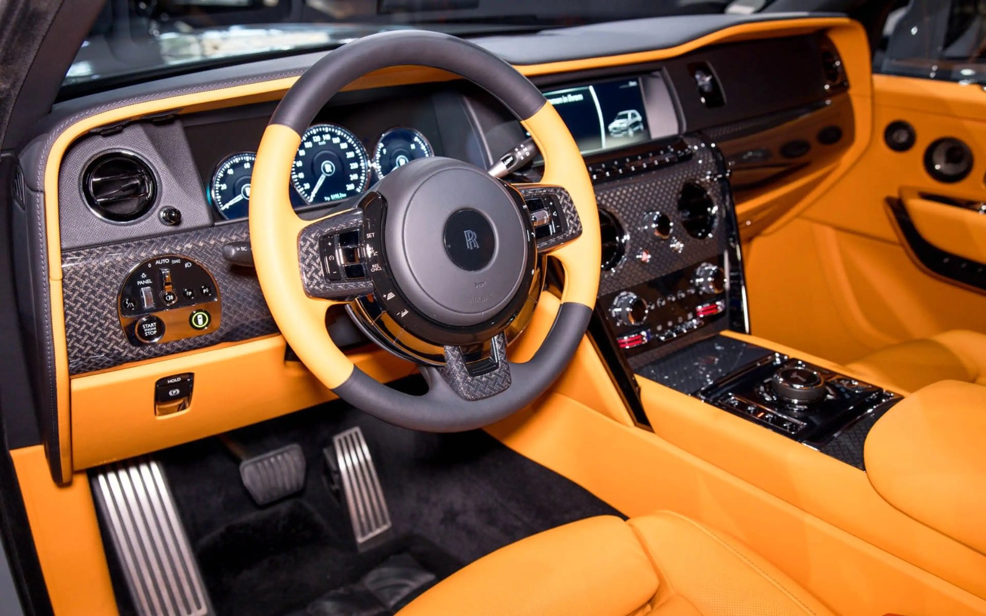 Rolls-Royce Cullinan CULLINAN BLACK BADGE | STAR * ROOF | MANDARIN — photo 13