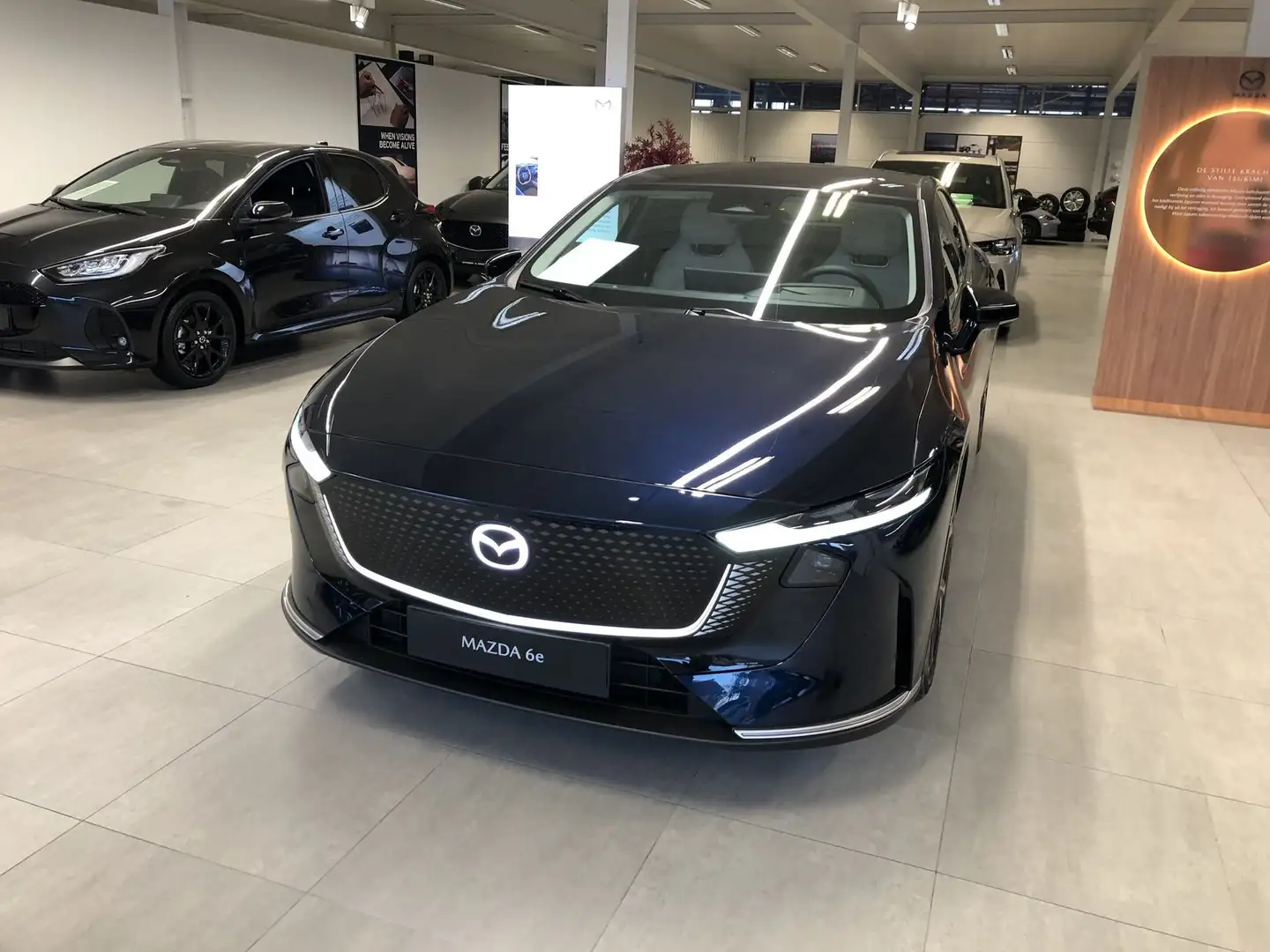Mazda 6e 68,8 kWh Takumi Blauw - 1