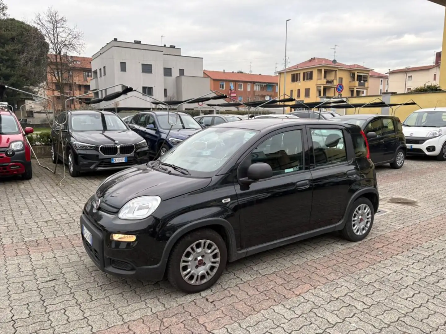Fiat Panda 1.0 FireFly S&S Hybrid Noir - 1