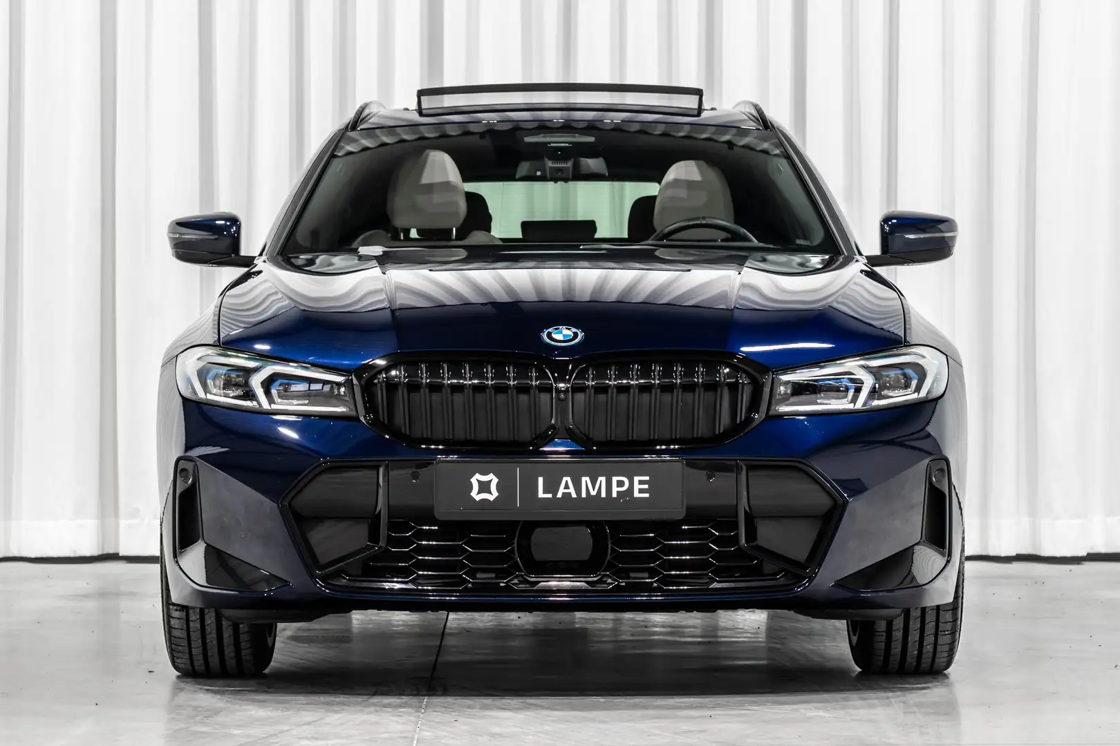 BMW 330 e Touring M Sport xDrive Panodak Trekhaak HiFi HUD Bleu - 2