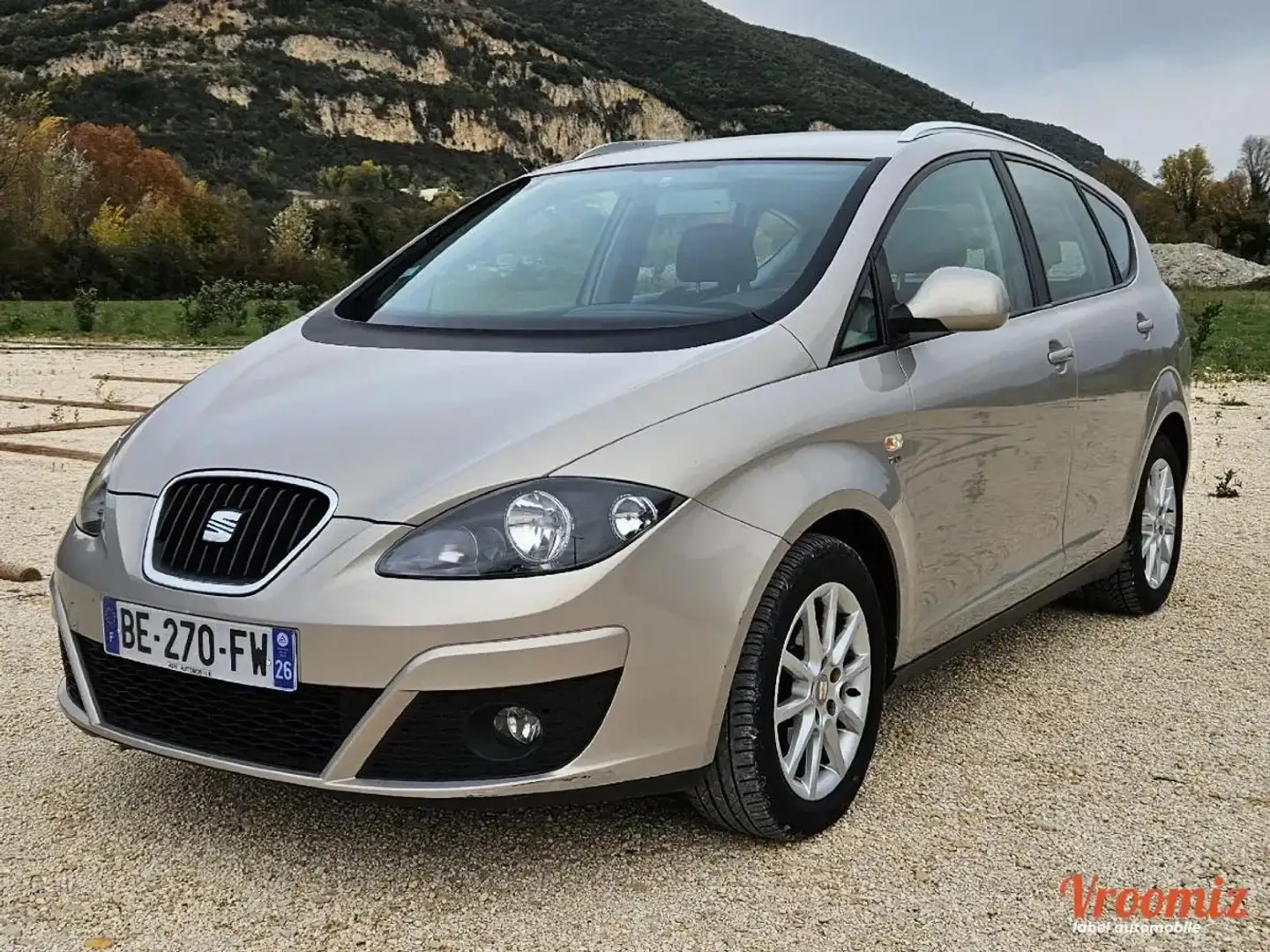 SEAT Altea XL 2.0 TDi DSG6 140 cv Grau - 1