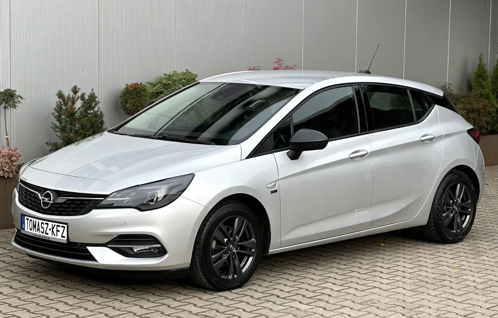 Opel Astra K 1.2T Edition 2020*LED*Navi*Kamera*SHz*AC Silber - 2
