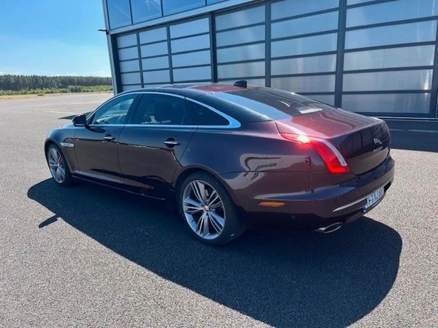 Jaguar XJ Autobiography 3.0 V6 Kompr. AWD Langversion Rood - 2