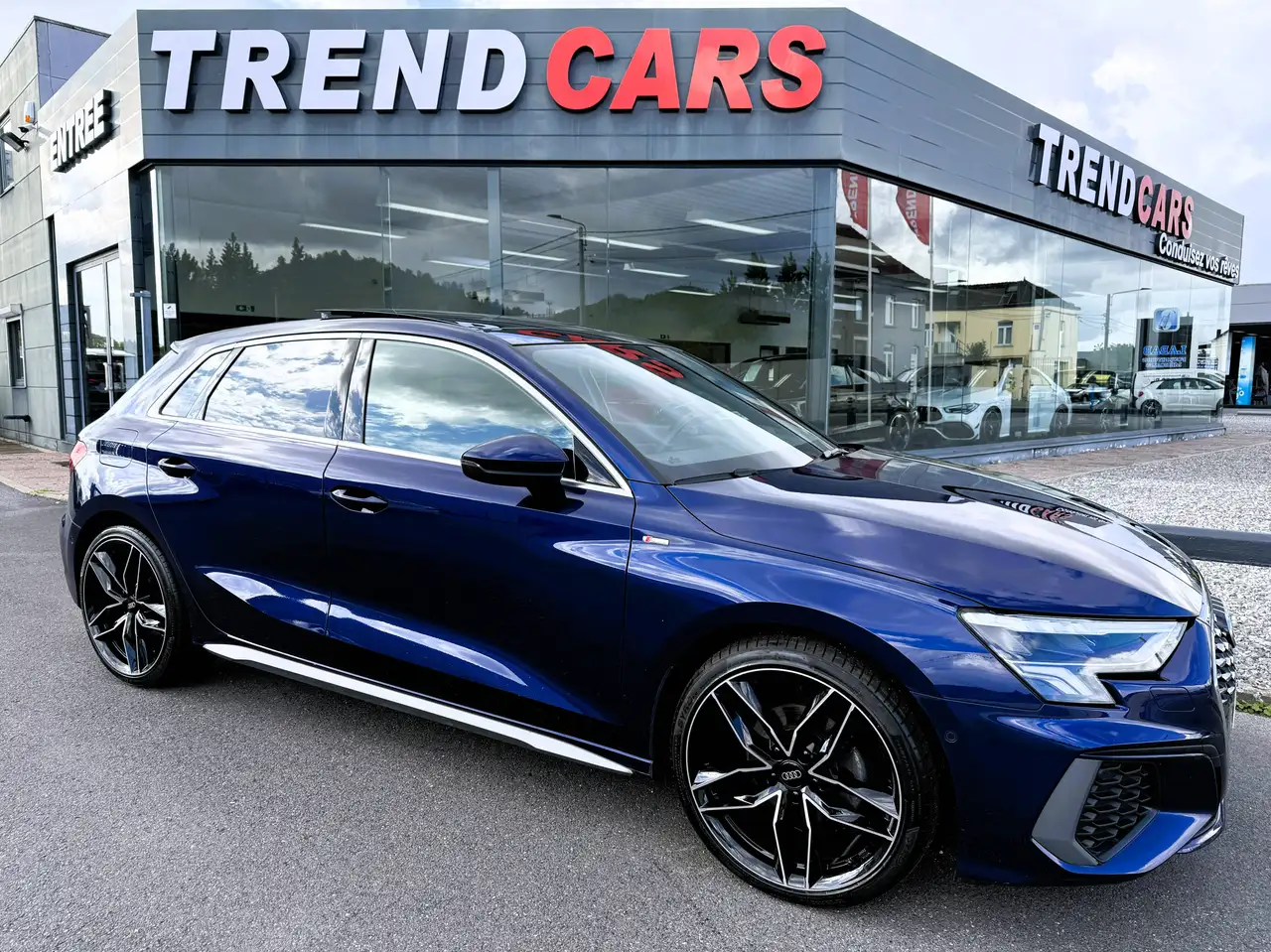 Audi A3 30 TFSI AUT 3x SLINE TOIT PANO CUIR KEYLESS LED MATRIX HUD CAMERA CARPLAY, миниатюра 3