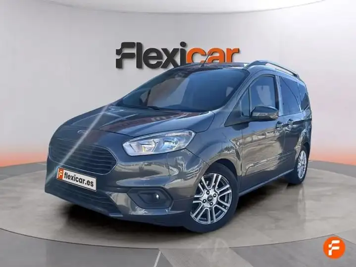 Ford Transit Courier 2020, foto 30