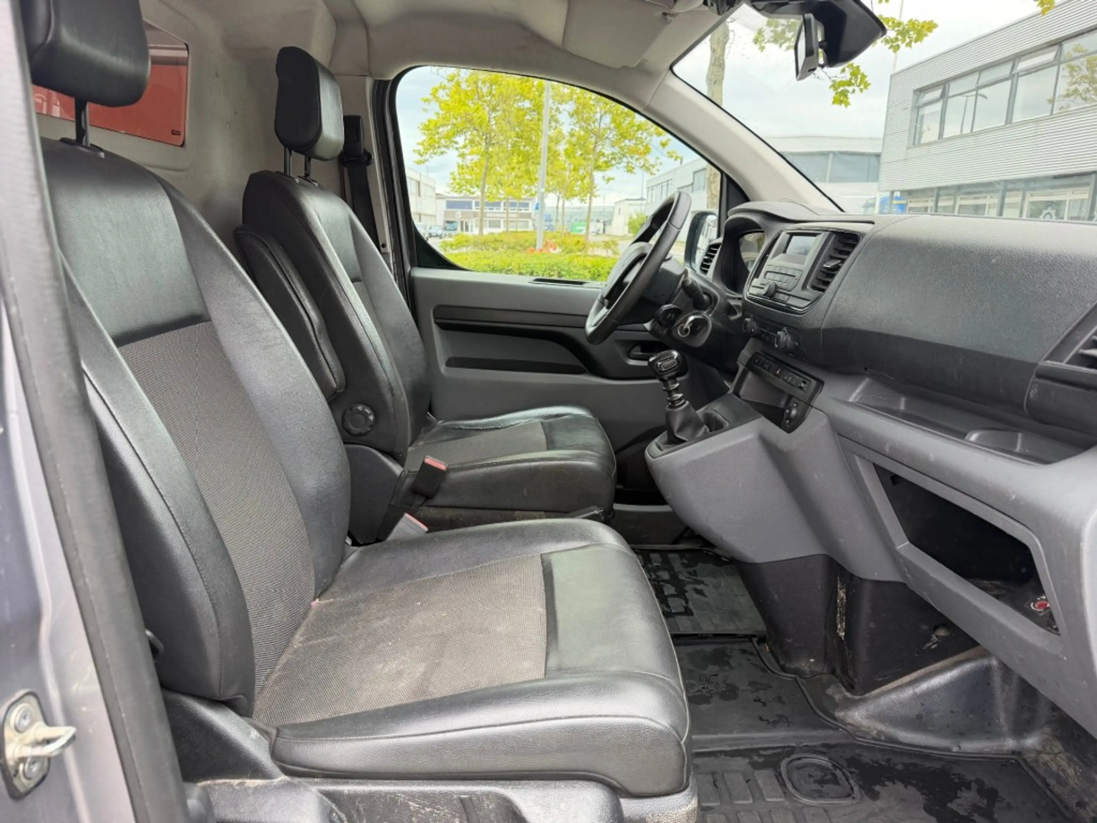 Peugeot Expert 2.0 BlueHDI 120 Long Premium AIRCO PDC 18 INCH NAP — photo 9