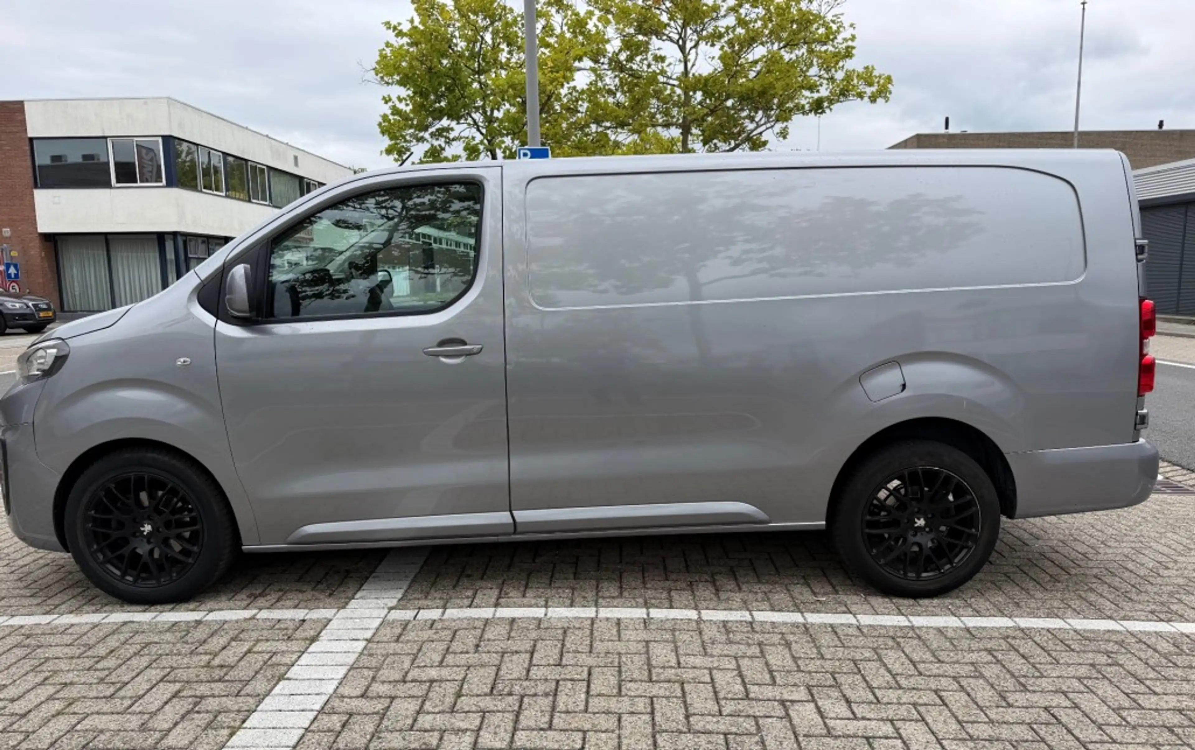 Peugeot Expert 2.0 BlueHDI 120 Long Premium AIRCO PDC 18 INCH NAP — photo 13
