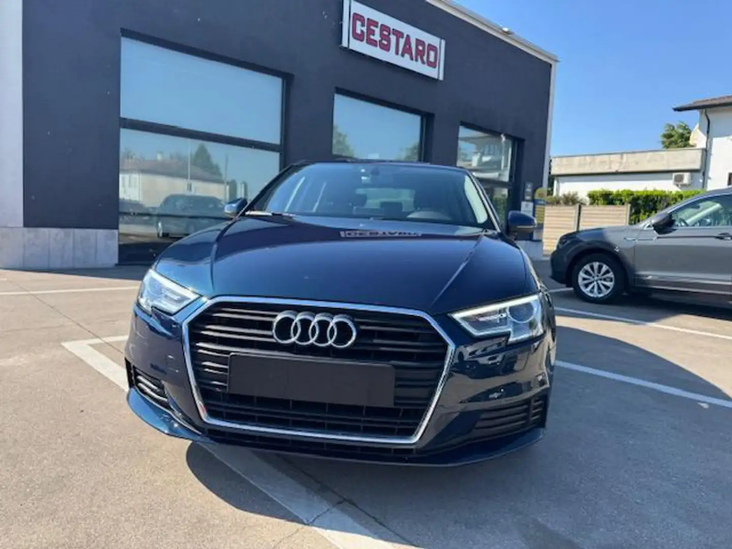 Audi A3 SPB 30 TDI Business Bleu - 1