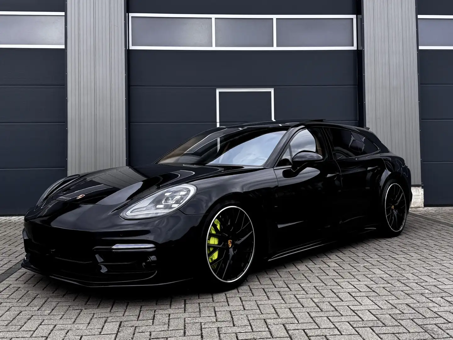 Porsche Panamera Turbo S E Sport Turismo Voll Black - 1