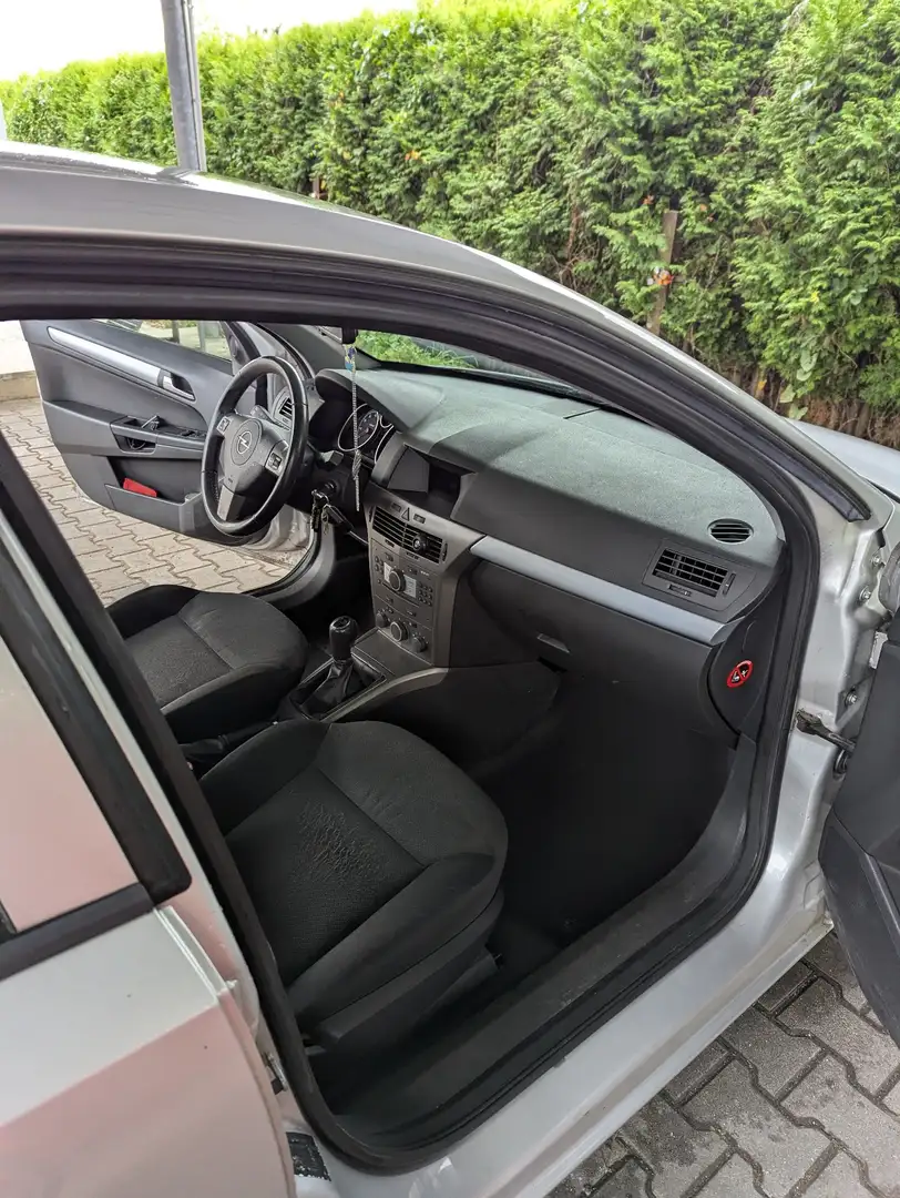 Opel Astra 1.6 Edition - 2