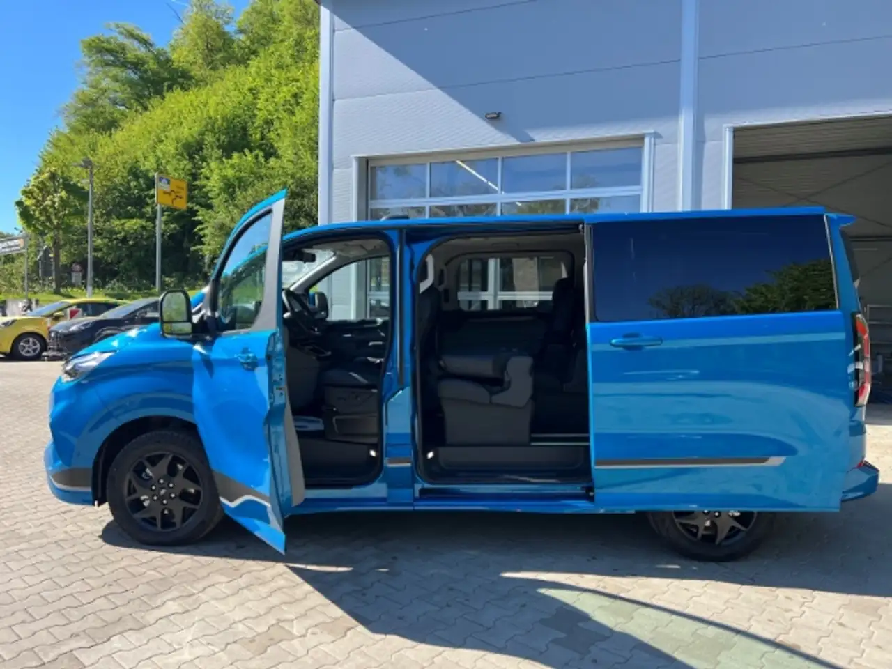 Ford Tourneo Custom Bus 320 L1 Sport FWD Elektr. Anhängerkup. B&O 360 16