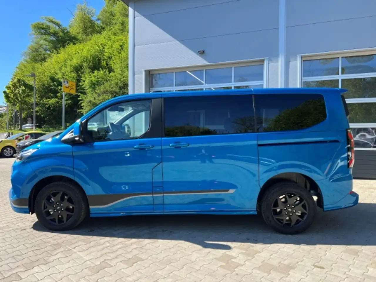 Ford Tourneo Custom Bus 320 L1 Sport FWD Elektr. Anhängerkup. B&O 360 14