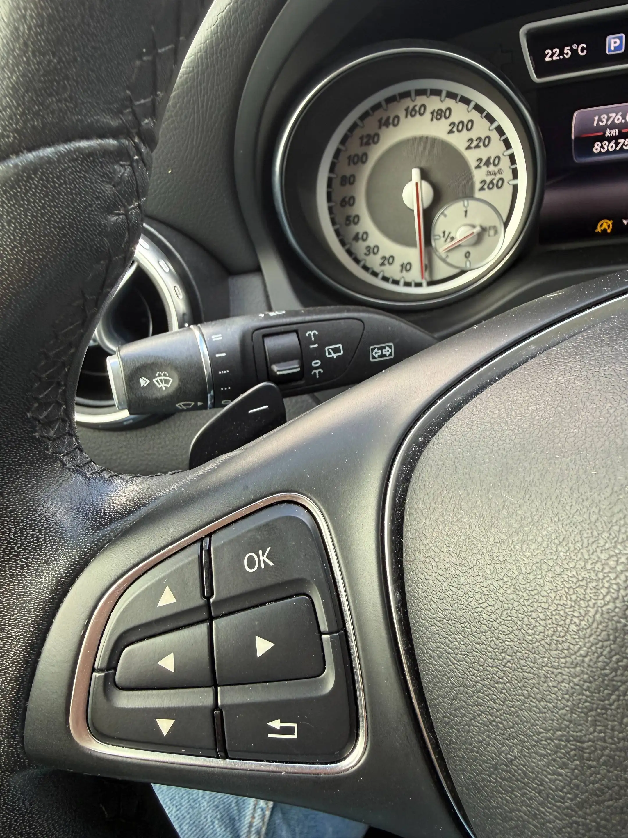 Mercedes-Benz GLA 180 GLA 180 — photo 13