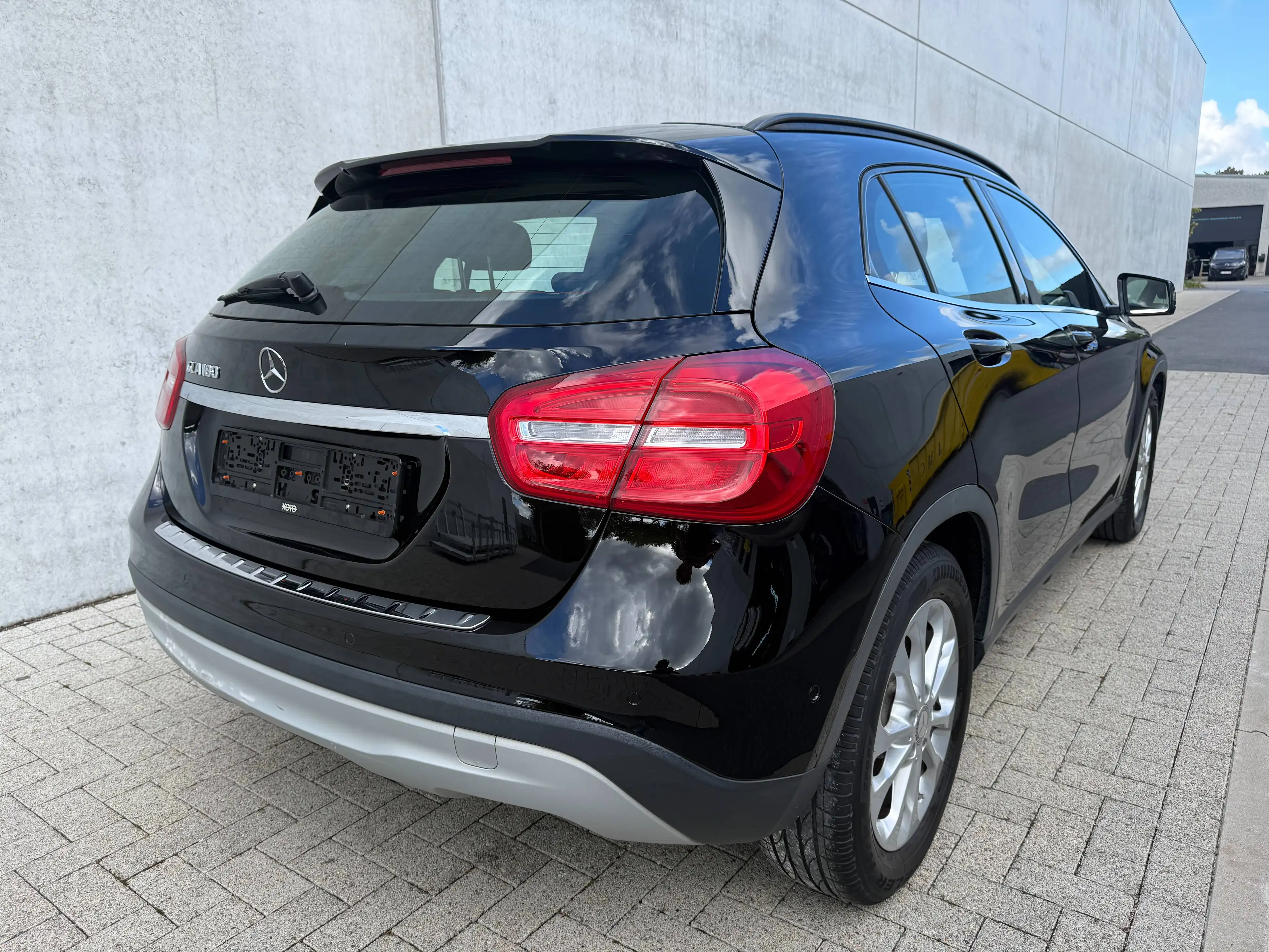 Mercedes-Benz GLA 180 GLA 180 — photo 4