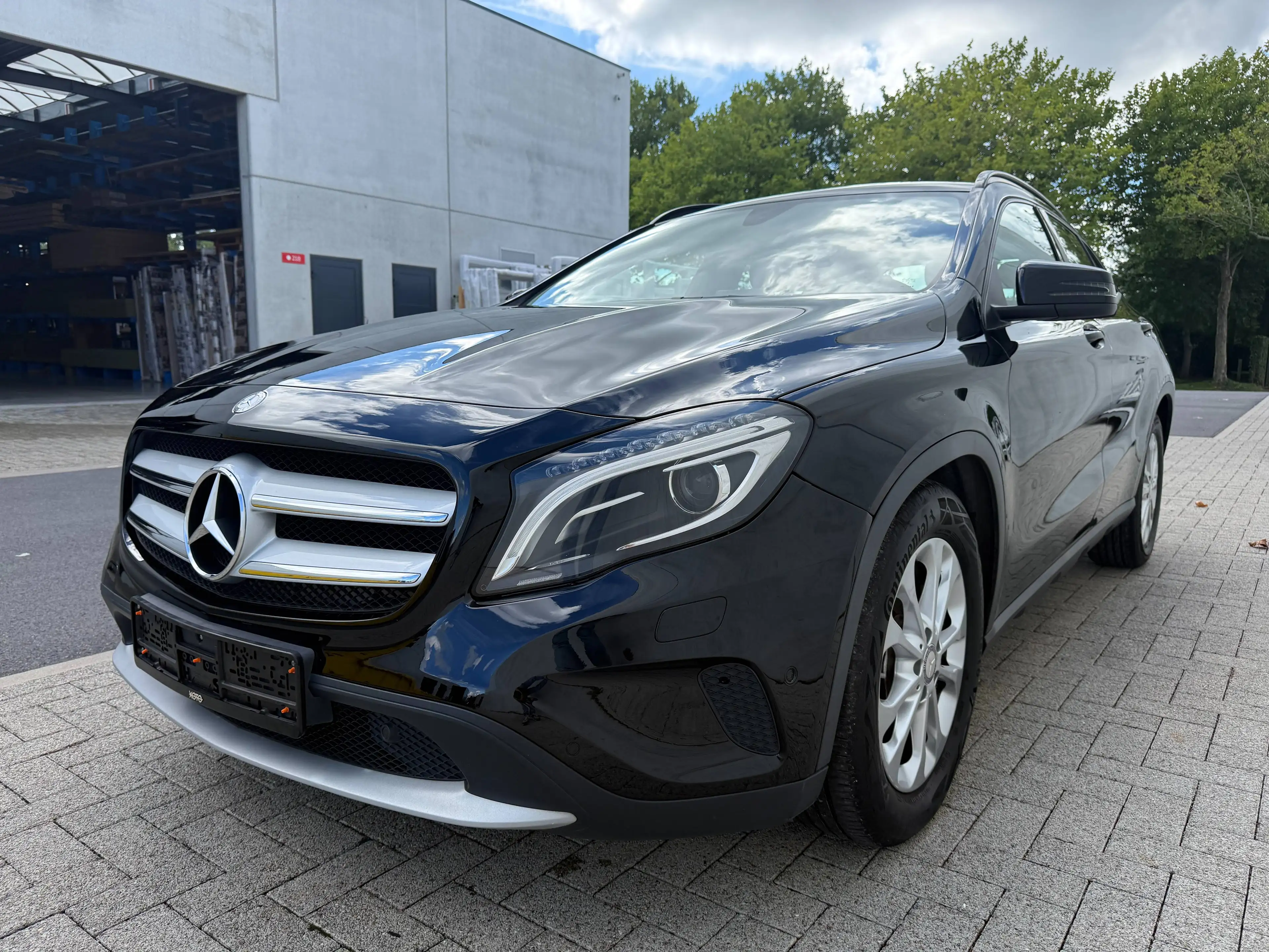 Mercedes-Benz GLA 180 GLA 180 — photo 2